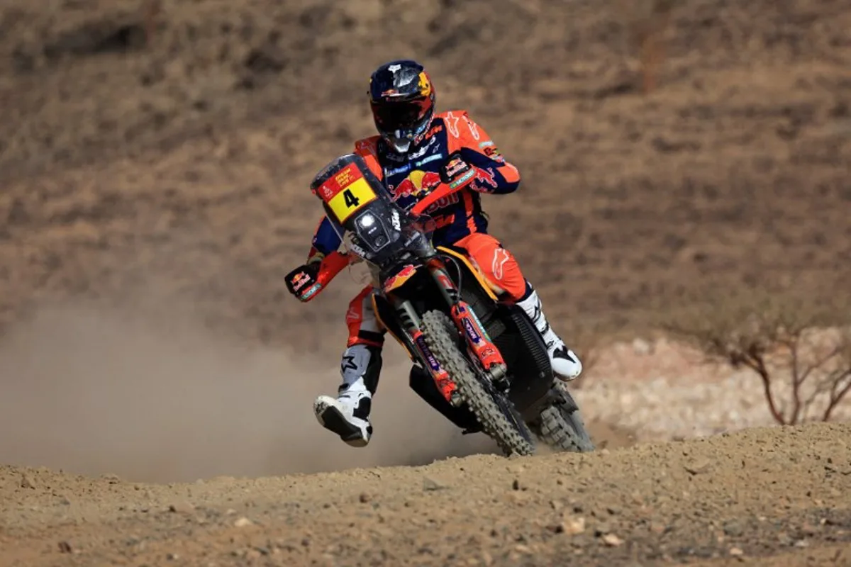 Australia's driver Daniel Sanders rides during the prologue of the 47th Dakar Rally, in Bisha, Saudi Arabia, on January 3, 2025.  Valery HACHE / AFP