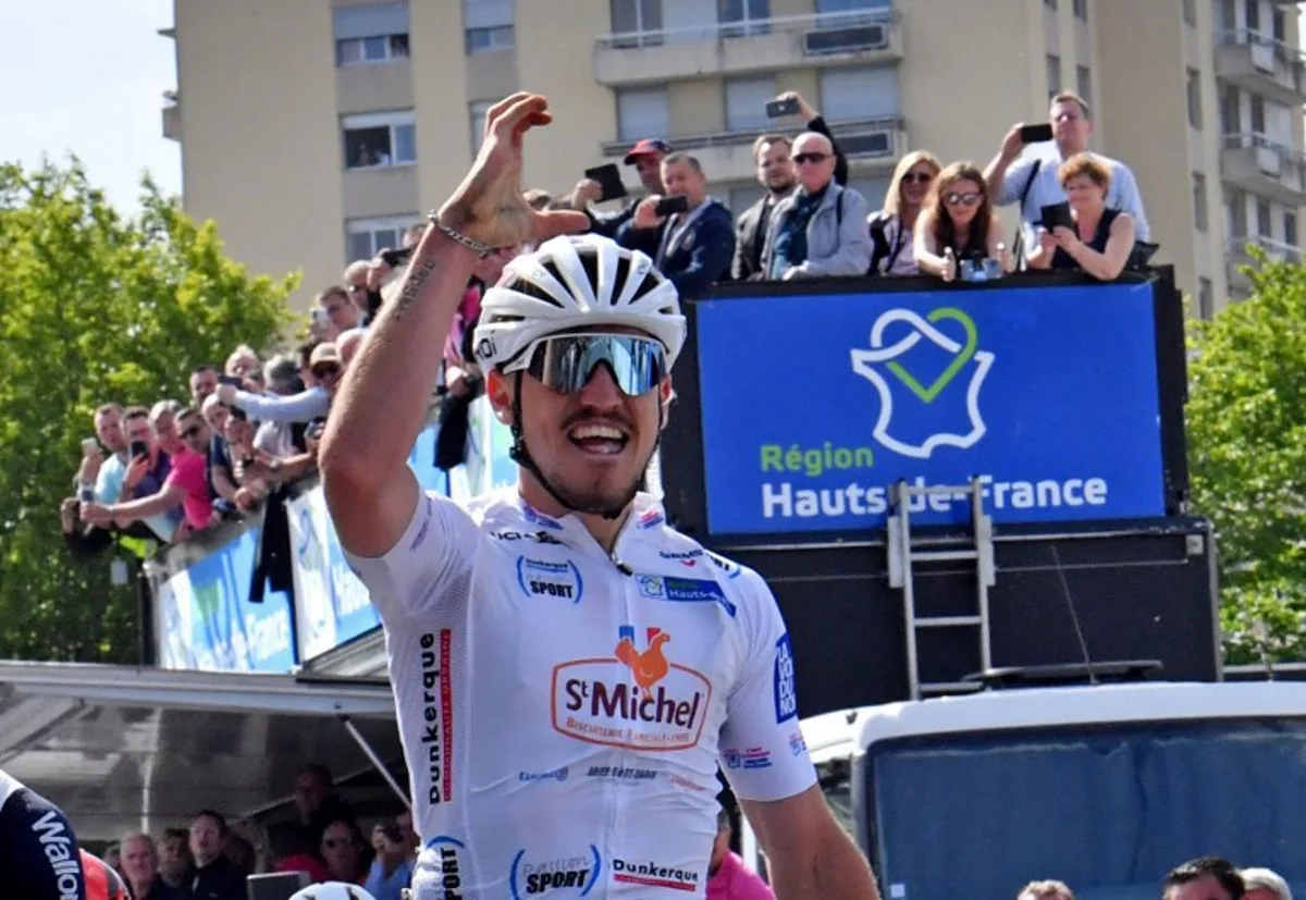 Team St Michel-Auber 93's Jason Tesson of France sprints to win the second stage of the "4 jours de Dunkerque" (Four days of Dunkirk) cycling race between Bethune and Maubeuge, taking the lead in the general classification, in Maubeuge, Northern France, on May 4, 2022  FRANCOIS LO PRESTI / AFP