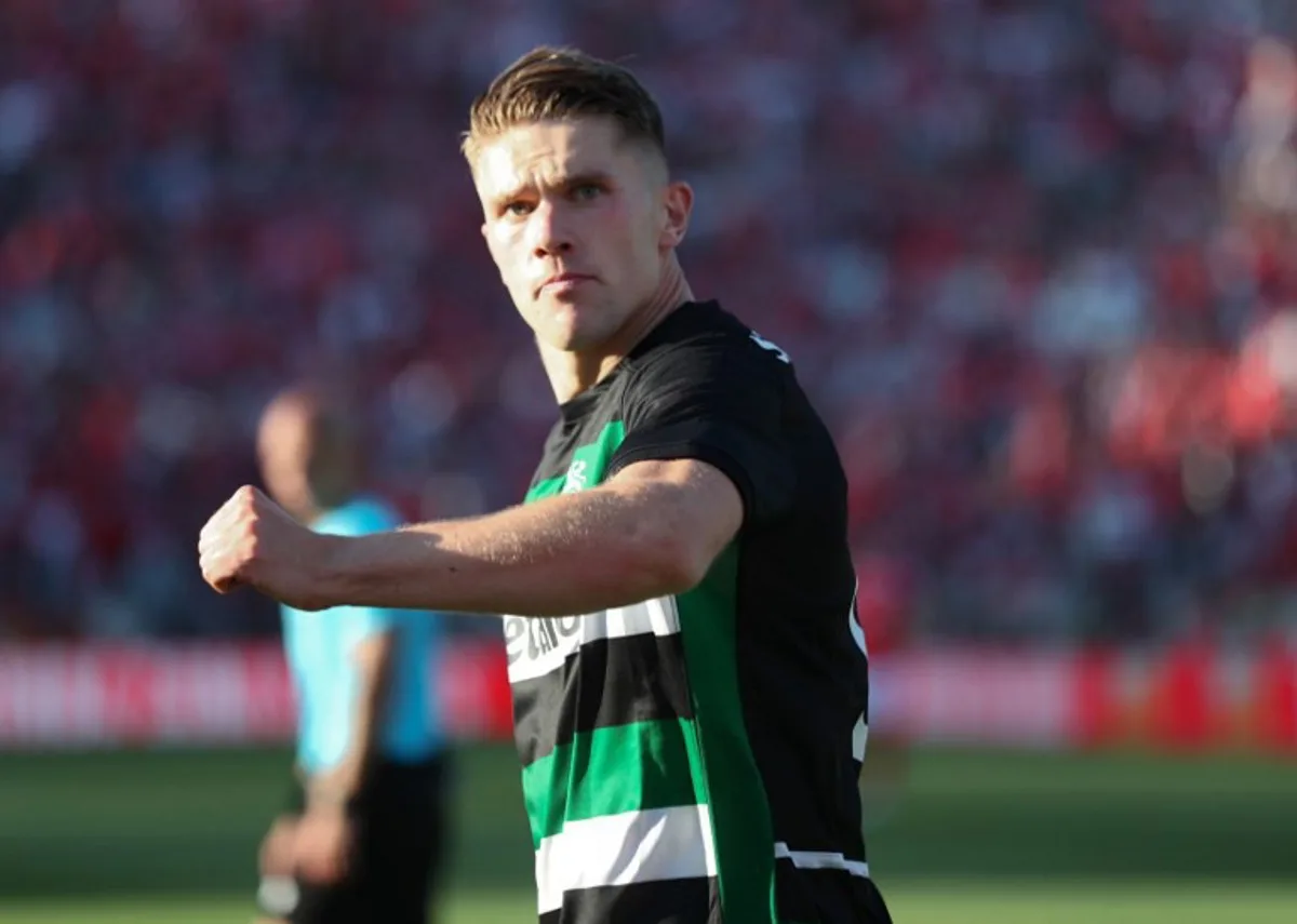 Sporting Lisbon's Swedish forward #09 Viktor Gyokeres reacts during the 'Taca de Portugal' (Portugal's Cup) final football match between SL Benfica and Sporting CP at Jamor stadium in Oeiras, on May 25, 2025. CARLOS COSTA / AFP