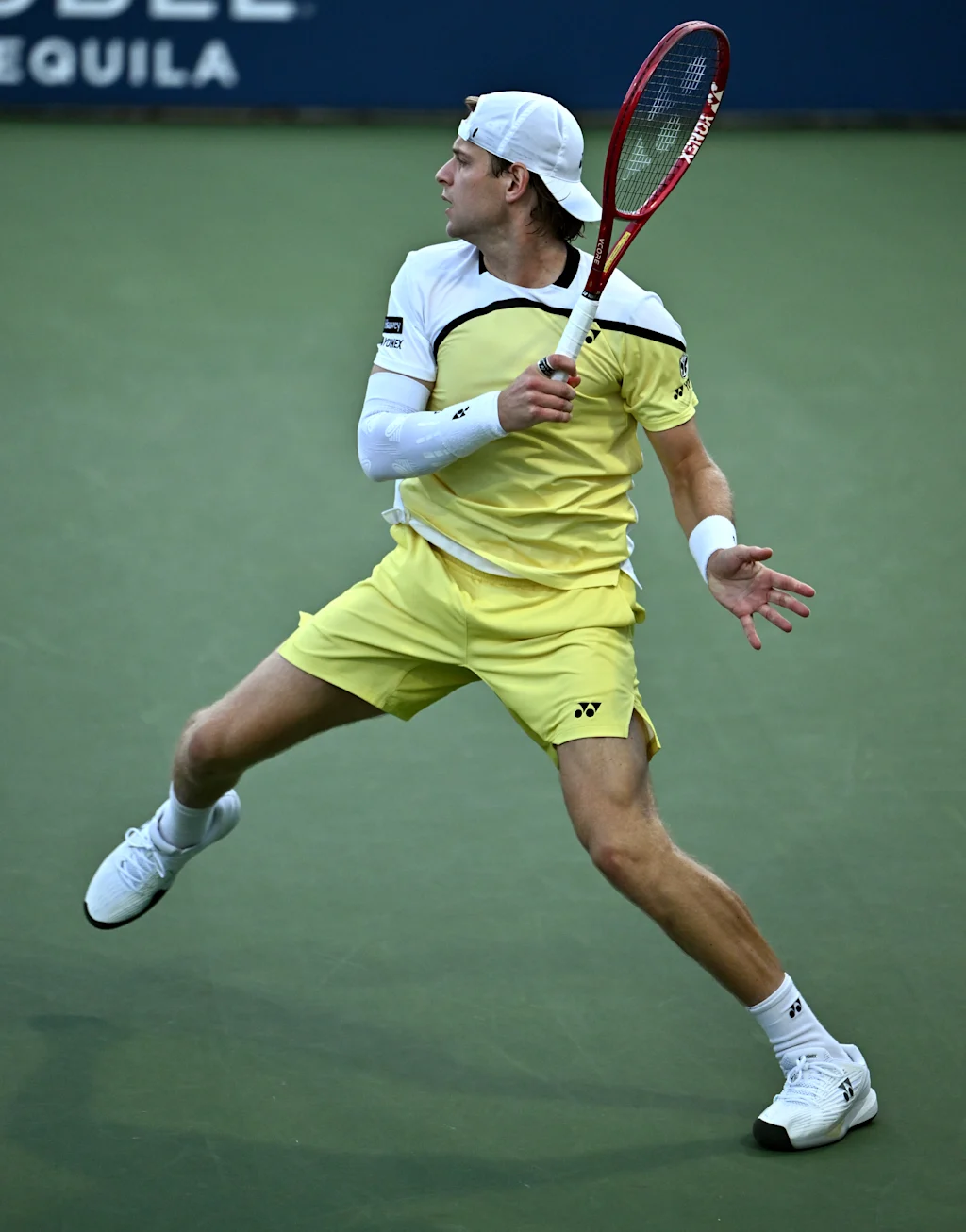 Zizou Bergs of Belgium plays against Botic Van De Zandschulp of the Netherlands during the Men's singles Round 3 of the 2026 US Open Tennis Championship, USTA Billie Jean King National Tennis Center in Flushing Meadow-Corona Park, in the Queens borough of New York, NY, September 5, 2026. (Photo by Anthony Behar/Sipa USA) BELGA PHOTO BENELUX ONLY