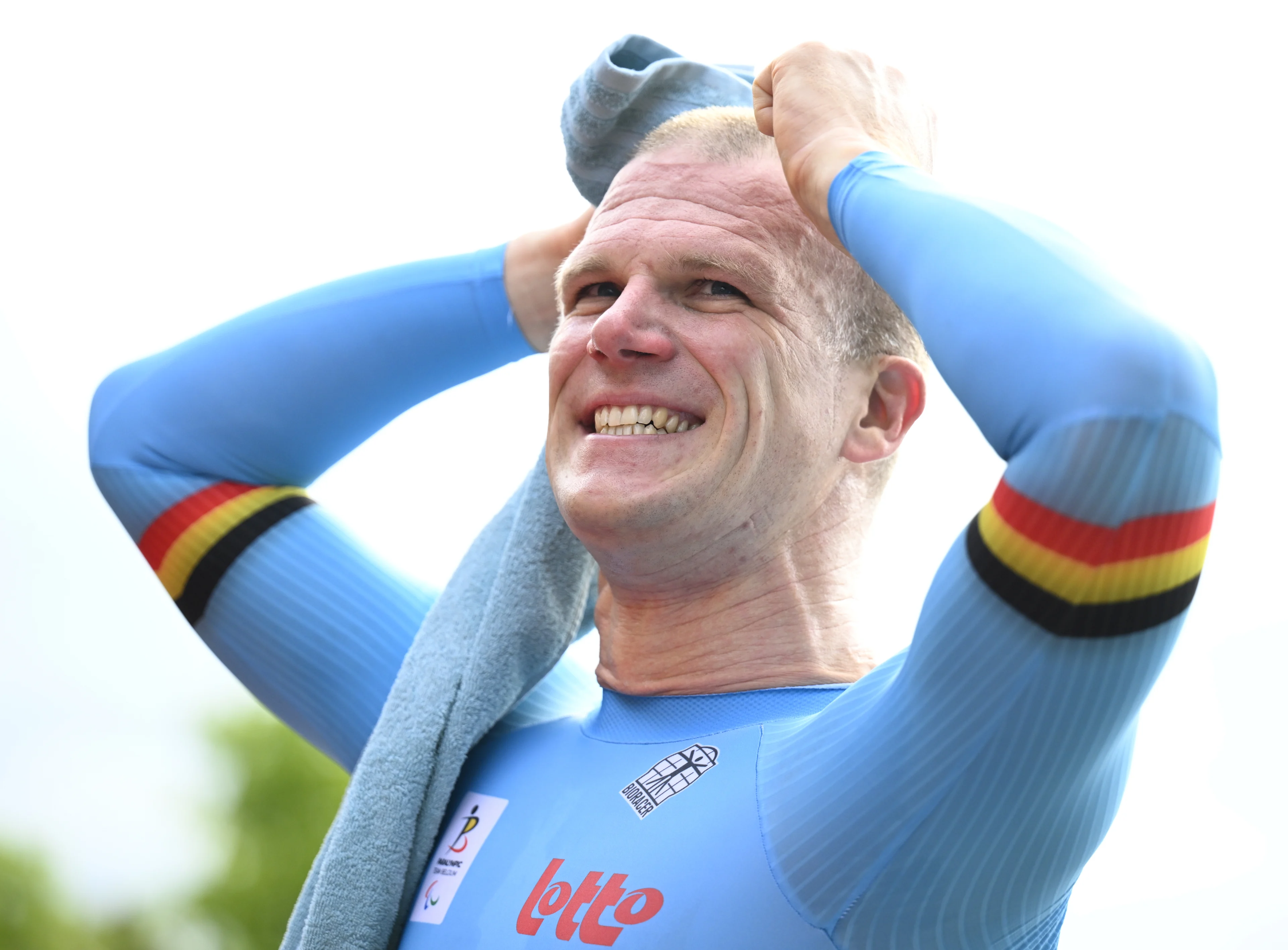 Belgian Ewoud Vromant celebrates after winning the Men individual time trial race in the C2 category at the 2024 UCI Road and Para-Cycling Road World Championships, Tuesday 24 September 2024, in Zurich, Switzerland. The Worlds are taking place from 21 to 29 September. BELGA PHOTO JASPER JACOBS