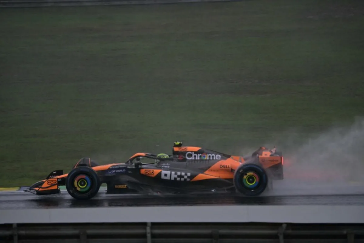 McLaren's British driver Lando Norris races during the qualifying session for the Formula One Sao Paulo Grand Prix, at the Jose Carlos Pace racetrack, aka Interlagos, in Sao Paulo, Brazil, on November 3, 2024.  NELSON ALMEIDA / AFP