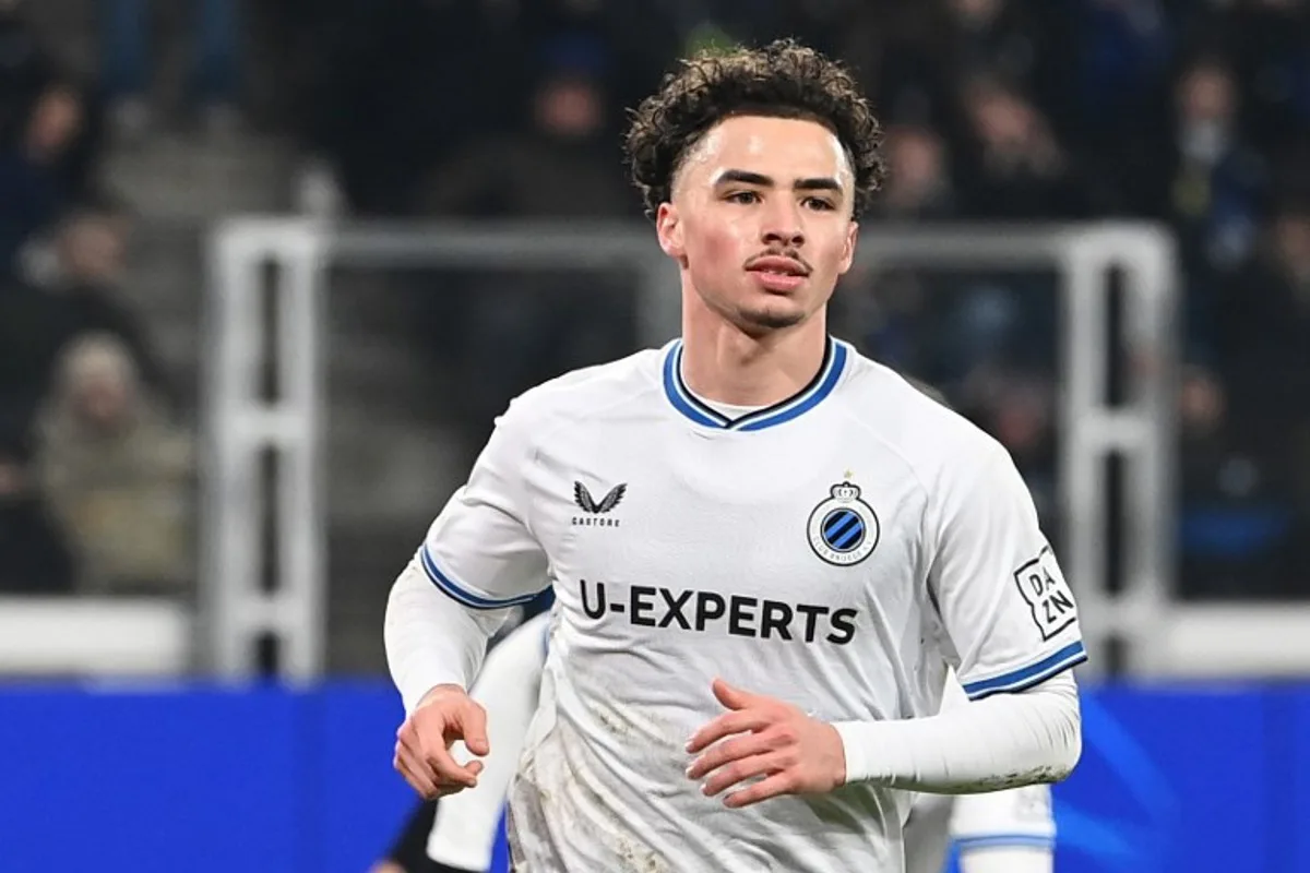 Club Brugge's Belgian midfielder #68 Chemsdine Talbi celebrates scoring his team's second goal during the UEFA Champions League knockout phase play-off 2nd leg football match between Club Brugge KV and Atalanta at the Stadio di Bergamo in Bergamo on February 18, 2025.  Isabella BONOTTO / AFP