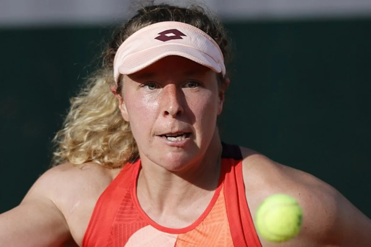 Germany's Anna-Lena Friedsam eyes the ball during her match against Japan's Nao Hibino during their women's singles match on day two of the Roland-Garros Open tennis tournament in Paris on May 29, 2023.  Geoffroy VAN DER HASSELT / AFP