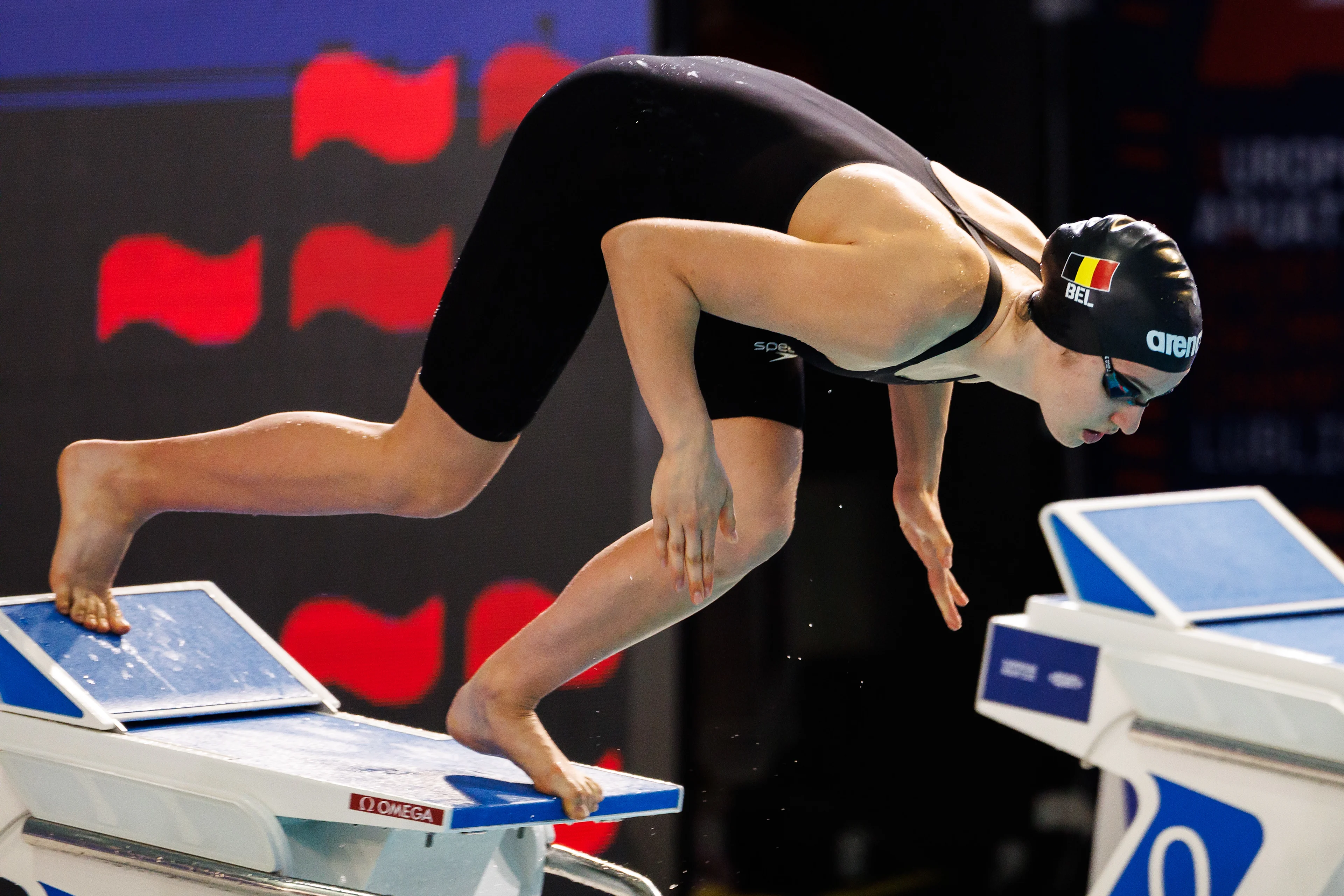 Sarah Dumont of Belgium competes in women's 800 meters freestyle final during the European Aquatics Short Course Swimming Championships in Lublin, Poland, on Friday 05 December 2025. BELGA PHOTO NIKOLA KRSTIC