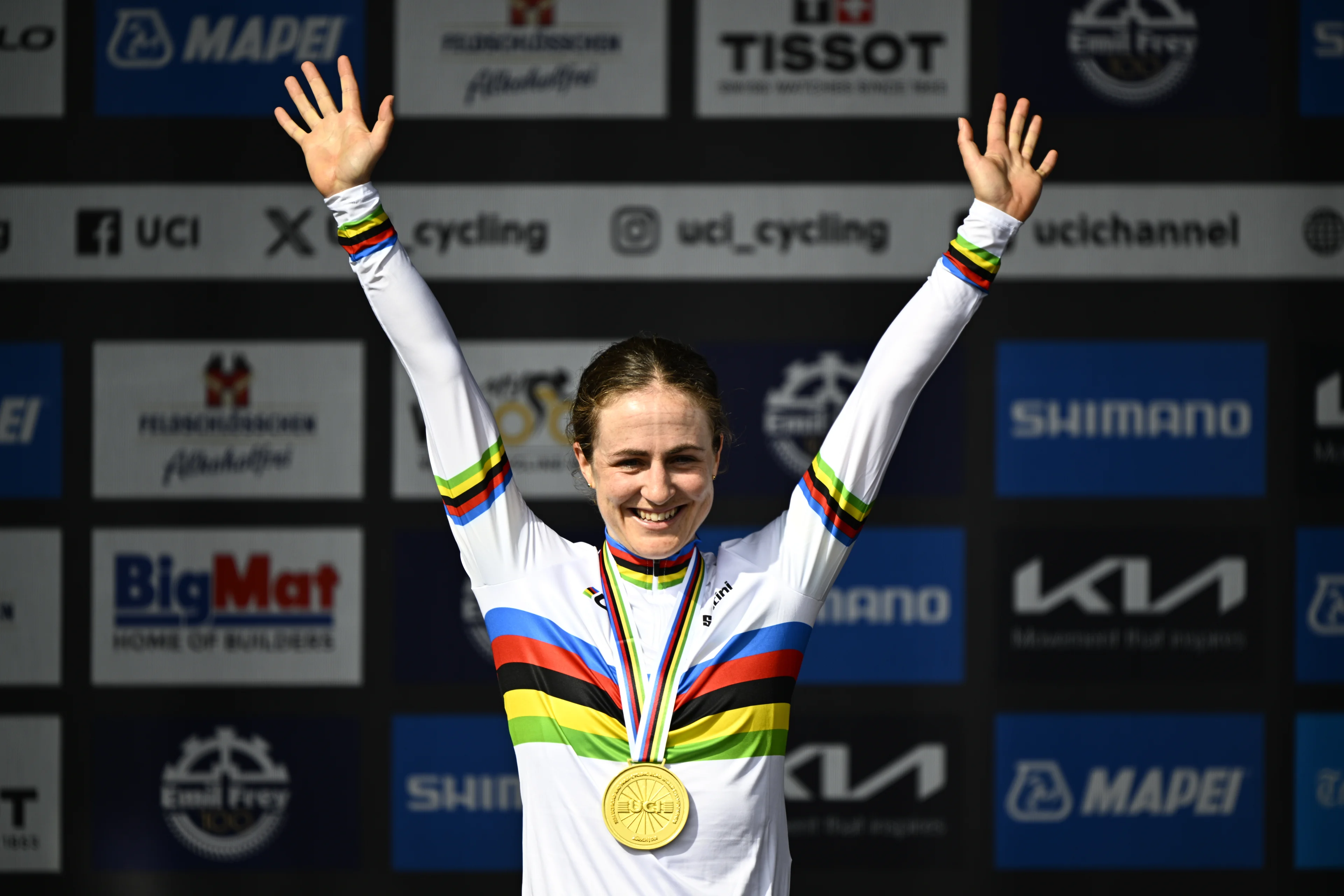 Australian Grace Brown celebrates on the podium after winning the women elite individual time trial race at the 2024 UCI Road and Para-Cycling Road World Championships, Sunday 22 September 2024, in Zurich, Switzerland. The Worlds are taking place from 21 to 29 September. BELGA PHOTO JASPER JACOBS