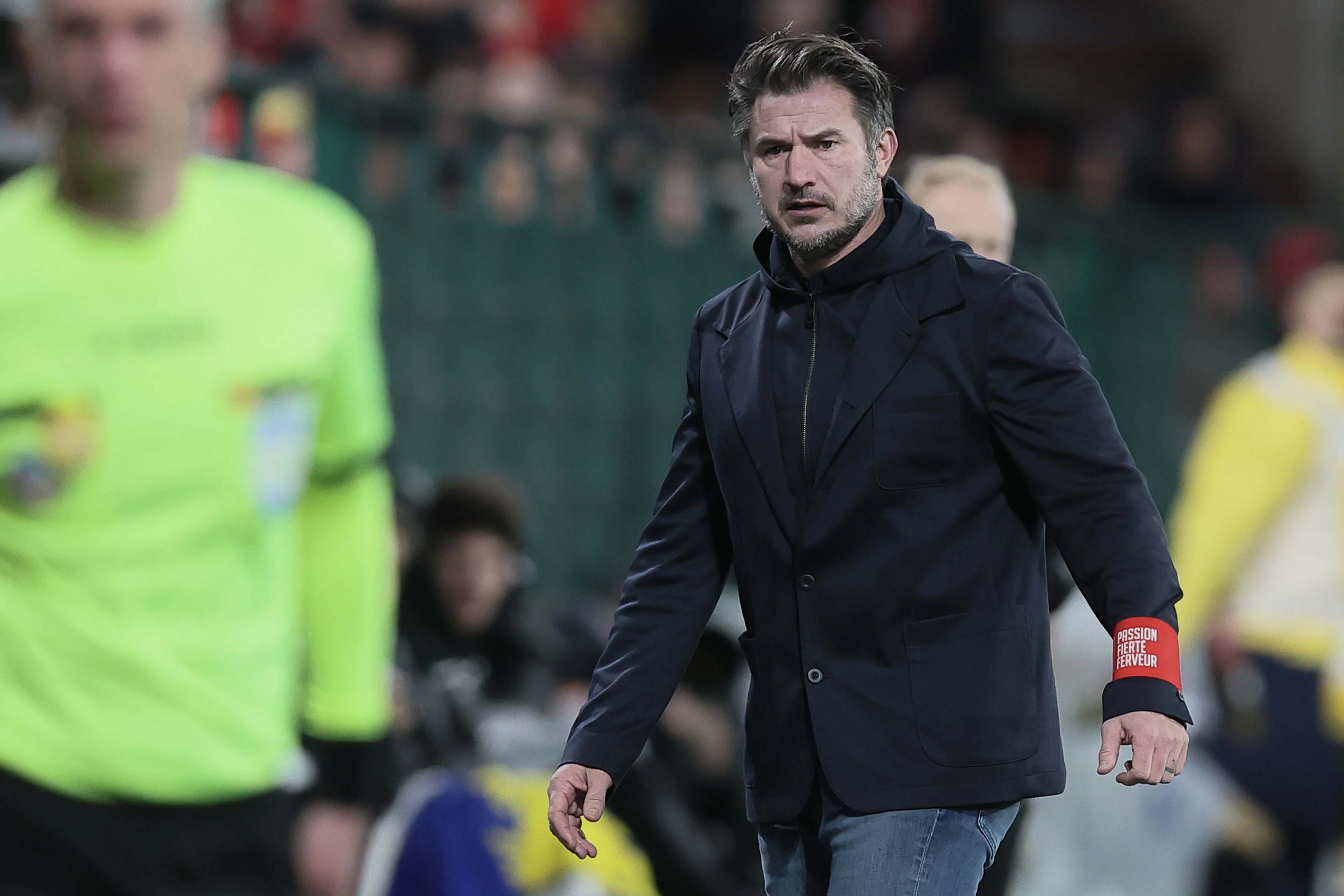 Standard's head coach Carl Hoefkens pictured during a soccer match between Standard de Liege and Sint-Truidense VV, Wednesday 27 December 2023 in Liege, on day 20 of the 2023-2024 season of the 'Jupiler Pro League' first division of the Belgian championship. BELGA PHOTO BRUNO FAHY