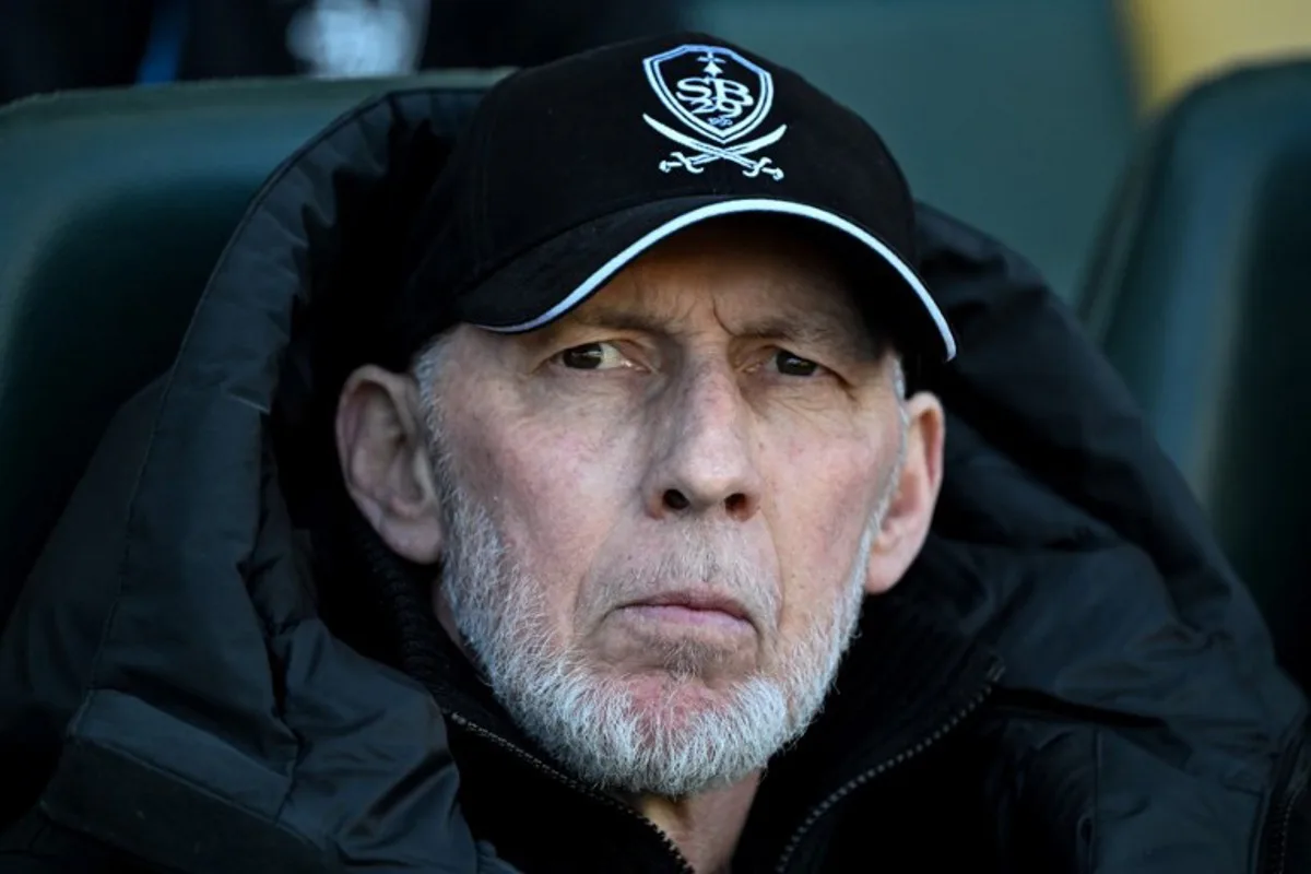Brest's French head coach Eric Roy looks on ahead of the French L1 football match between FC Nantes and Stade Brestois at the Stade de la Beaujoire-Louis Fonteneau in Nantes, western France, on April 19, 2026. Sebastien Salom-Gomis / AFP