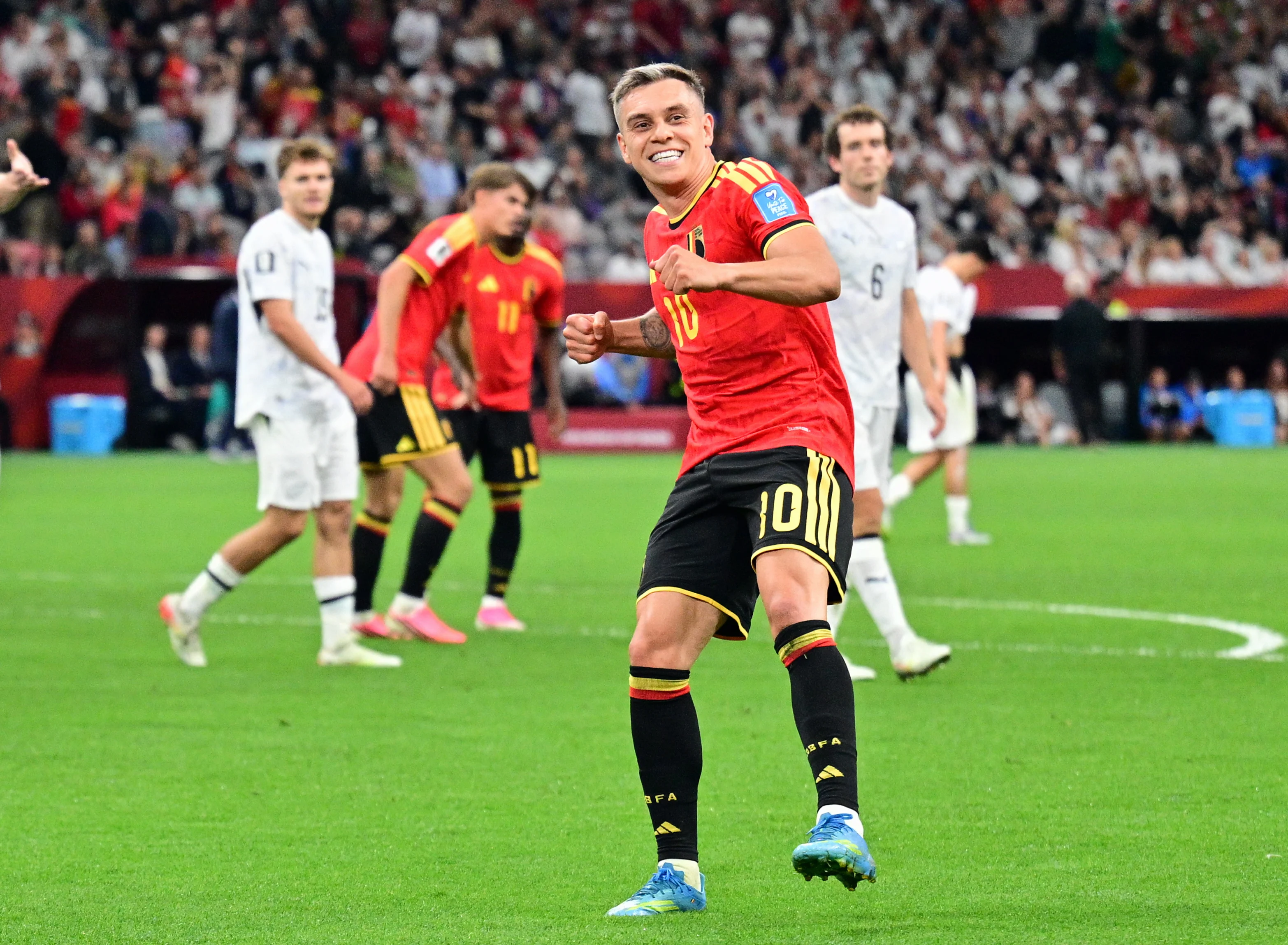 Belgium's Leandro Trossard celebrates after scoring the 2-0 goal during a soccer game between Belgian national team Red Devils and New Zealand, on Friday 26 June 2026, at the BC Place Vancouver stadium in Vancouver, Canada, the third game in the group stage of the FIFA World Cup 2026. The Diables Rouges - Rode Duivels were drawn into Group G. BELGA PHOTO DIRK WAEM