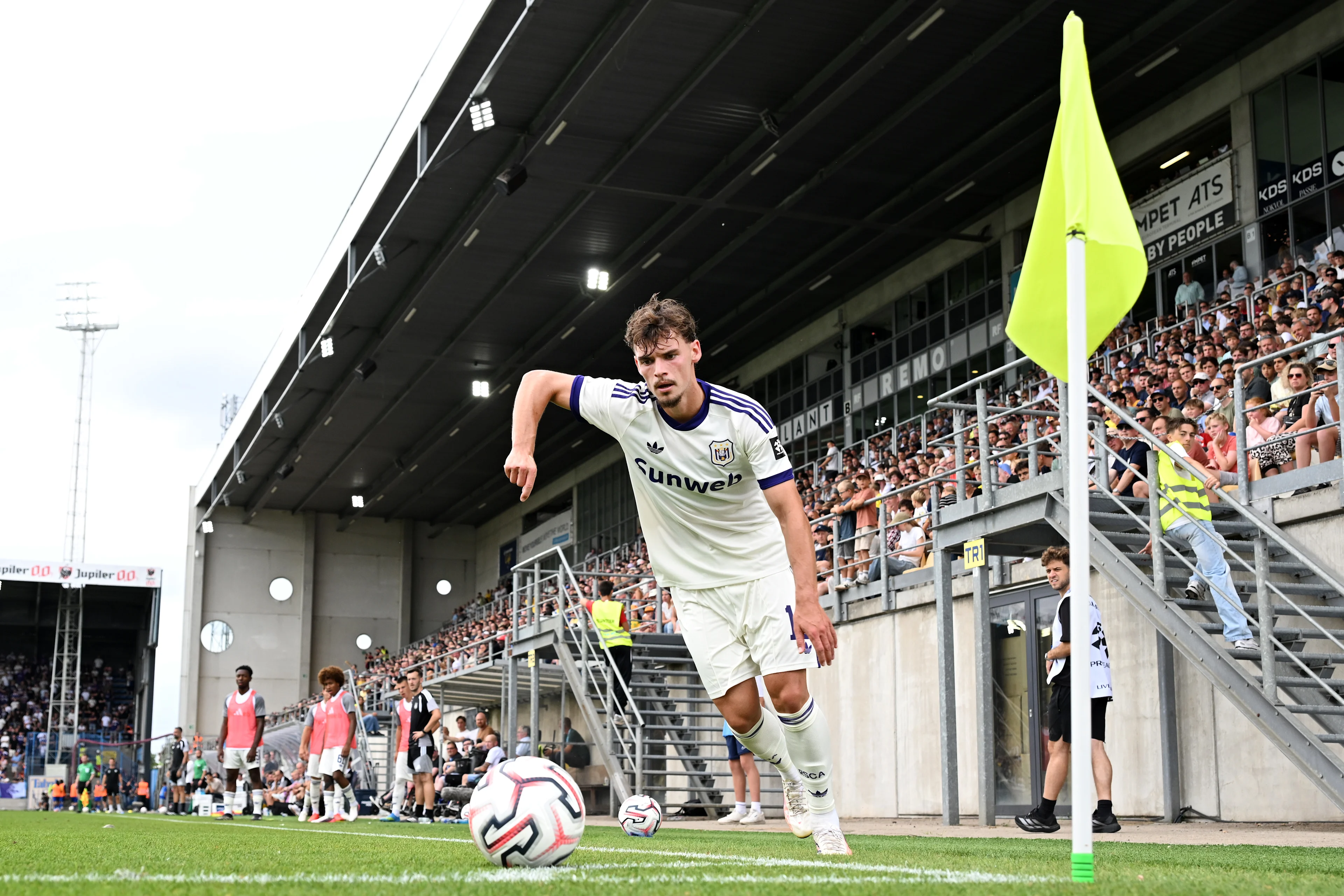 Anderlecht's Lukas Ambros pictured in action during a soccer match between SK Beveren and Royal Sporting Club Anderlecht, Sunday 16 August 2026 in Beveren, on day 2 of the 2026-2027 'Jupiler Pro League' first division of the Belgian championship. BELGA PHOTO MAARTEN STRAETEMANS