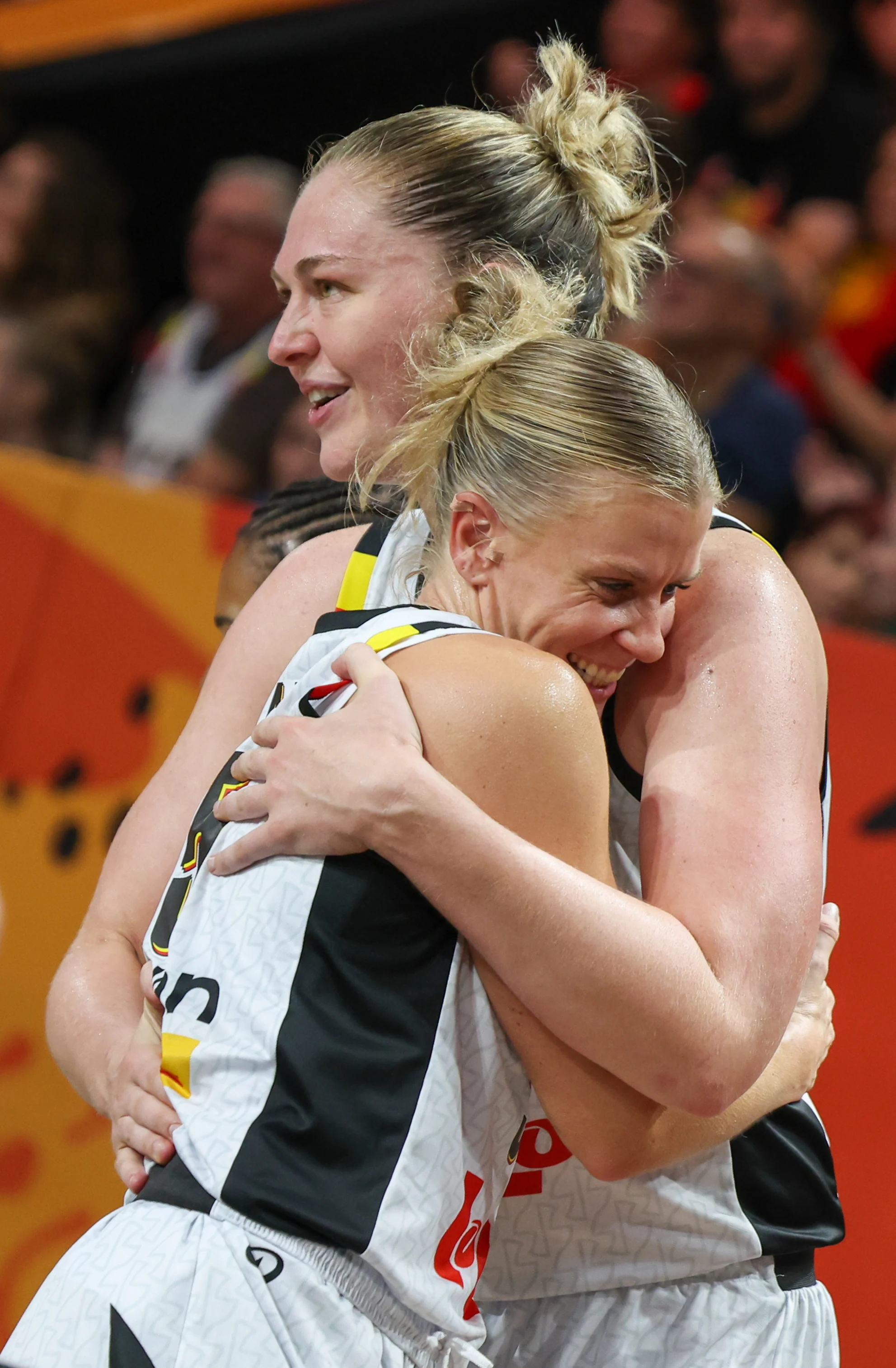 Belgium's Julie Vanloo and Belgium's Emma Meesseman celebrate after winning a game between Belgian national basketball team Belgian Cats and Turkey,  game 1 of the group phase at the FIBA Women's Basketball World Cup, on Friday 4 September 2026, in Berlin, Germany. The FIBA Women's Basketball World Cup takes place in Berlin from 4 to 23 September 2026. BELGA PHOTO VIRGINIE LEFOUR
