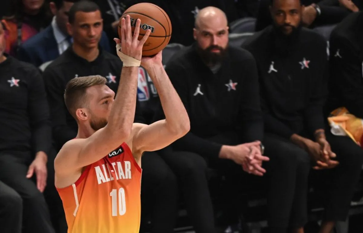 Sacramento Kings' pro-basketball player Domantas Sabonis shoots during the NBA All-Star game between Team Giannis and Team LeBron at the Vivint arena in Salt Lake City, Utah, February 19, 2023.   Patrick T. Fallon / AFP