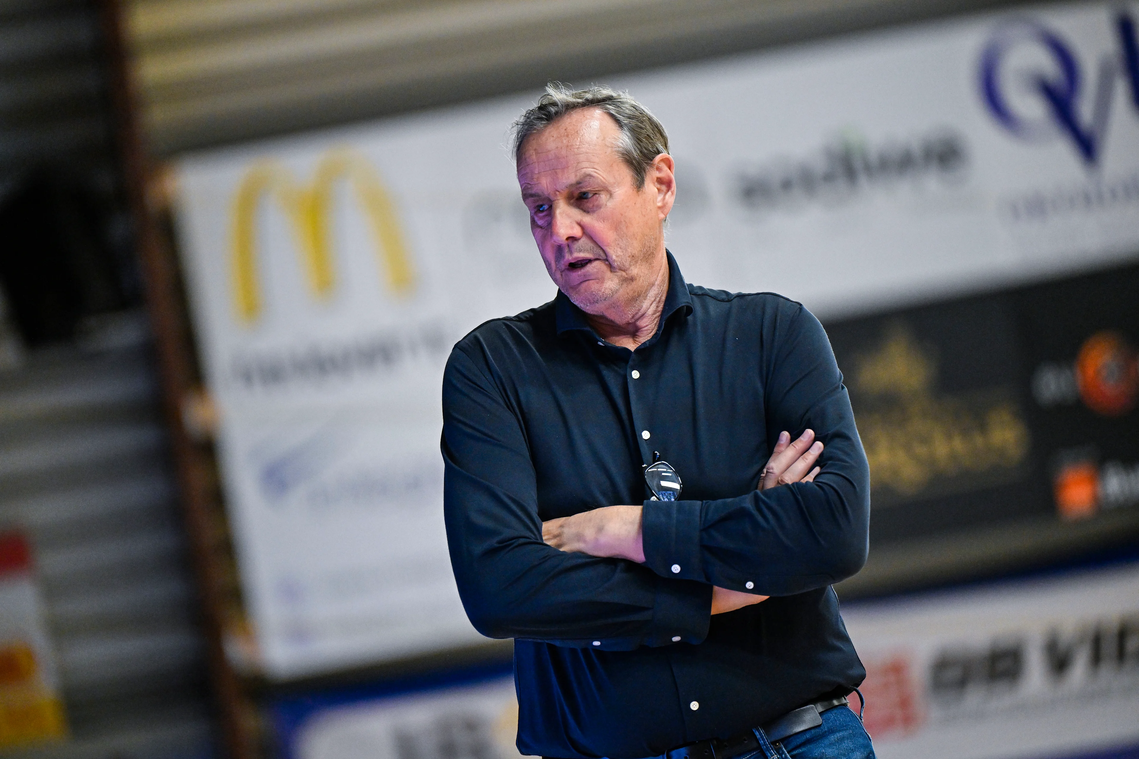 Mechelen's head coach Tony Van den Bosch pictured during a basketball match between Kangoeroes Basket Mechelen and Okapi Aalst, Saturday 04 April 2026 in Mechelen, on day 27 (out of 34) of the 2025-2026 'BNXT League' Belgian/ Dutch first division basket championship. BELGA PHOTO TOM GOYVAERTS