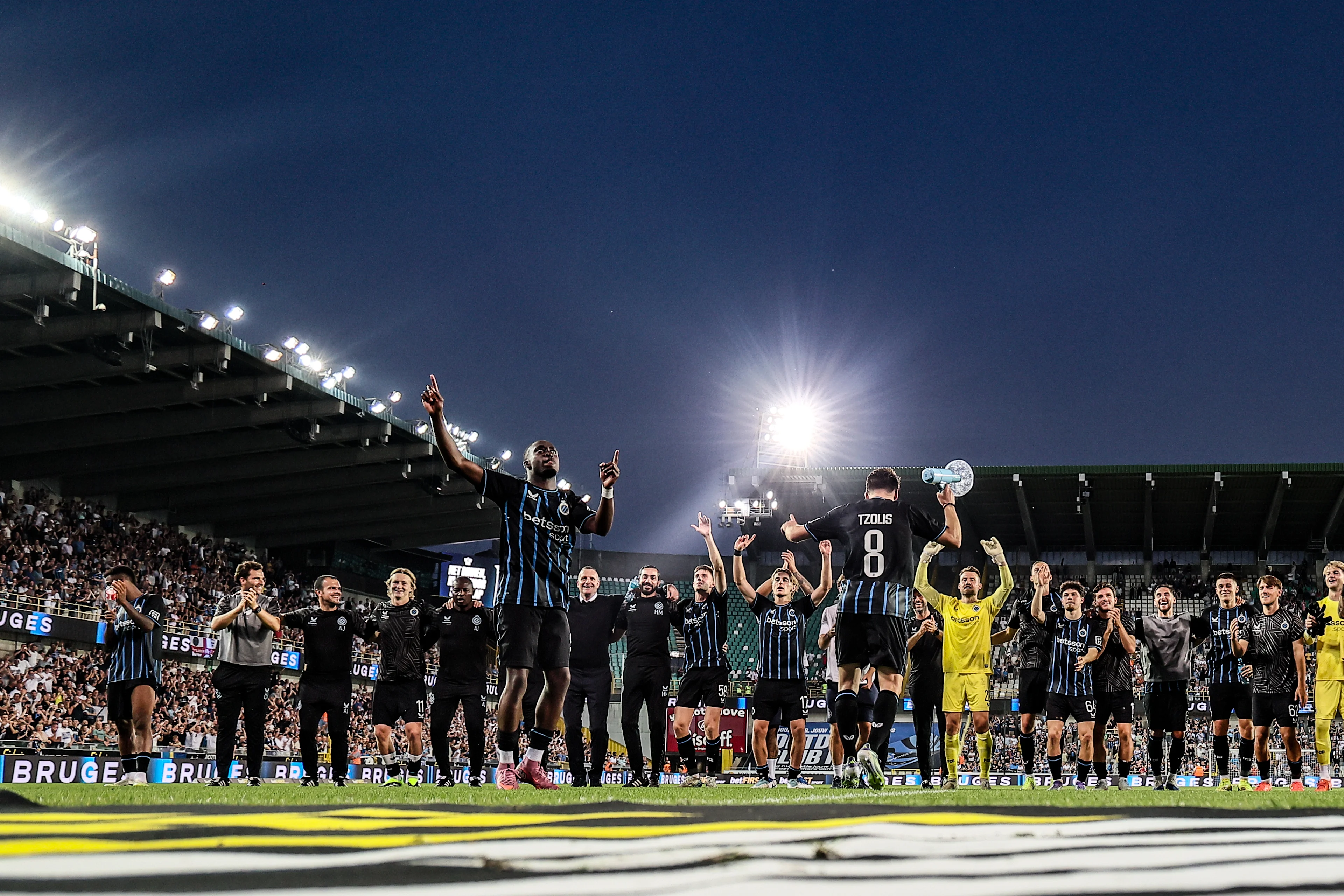 Club's players celebrate after winning a soccer game between Belgian soccer team Club Brugge and Austrian team FC Salzburg, on Tuesday 12 August 2025 in Brugge, the second leg of the third qualifying round for the UEFA Champions League competition. BELGA PHOTO BRUNO FAHY