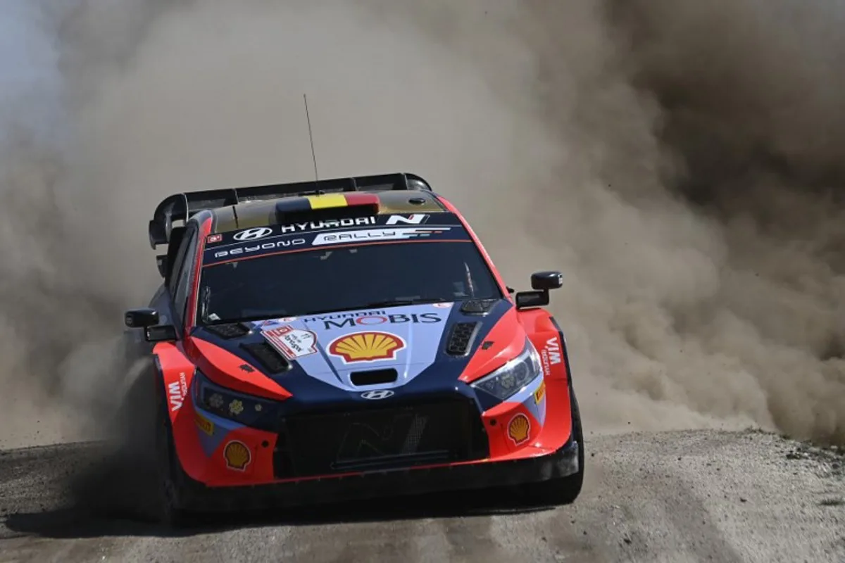 Hyundai Belgian driver Thierry Neuville and co-driver Martijn Wydaeghe compete during the WRC Rally of Portugal SS15 in Montim, on May 11, 2024.  MIGUEL RIOPA / AFP