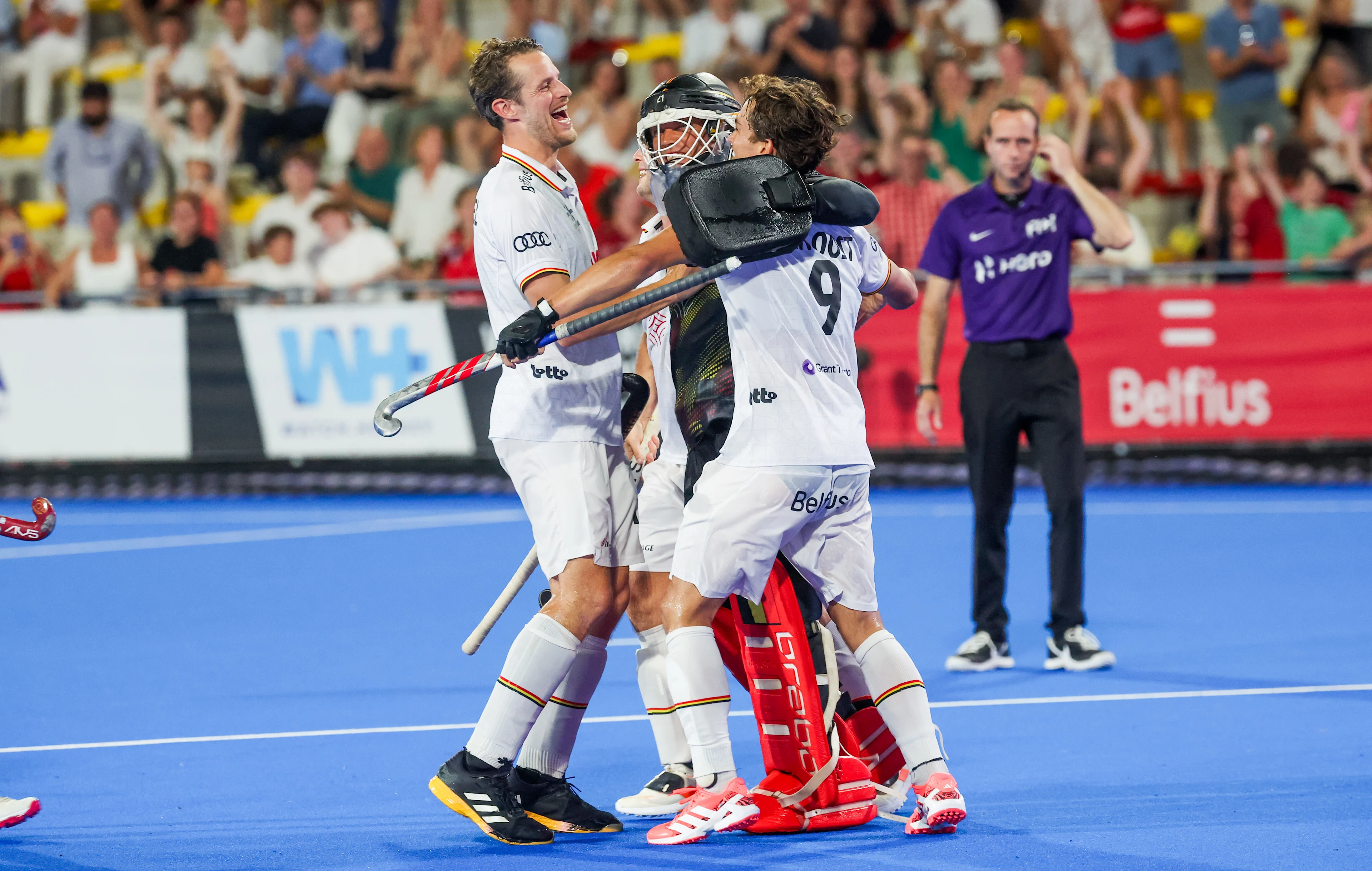 Belgium's goalkeeper Vincent Vanasch celebrates after winning a hockey game between Belgian national team Red Lions and Netherlands, Wednesday 24 June 2026 in Wavre, match 13/16 in the group stage of the men's FIH Pro League competition. BELGA PHOTO VIRGINIE LEFOUR