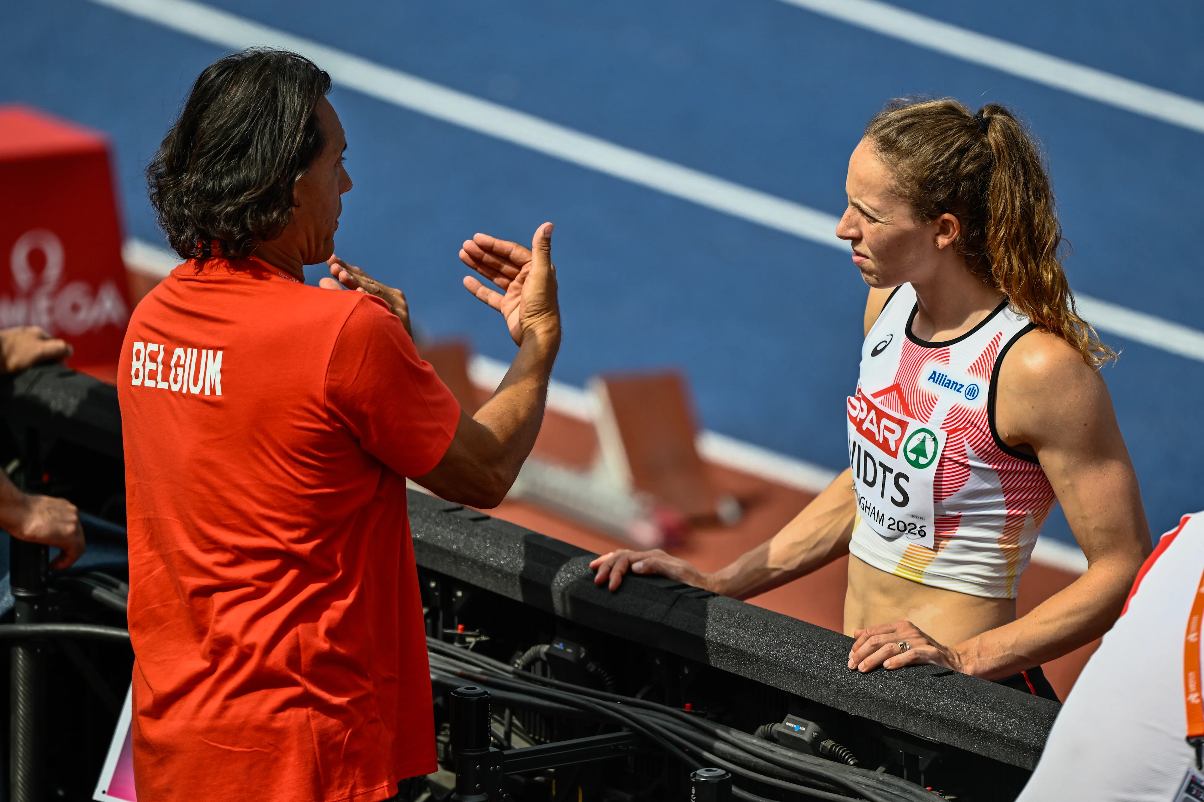 Athletics coach Fernando Oliva and Belgian athlete Vidts Noor pictured in action during the high jump event of the women's heptathlon competition on the fifth day of the European Athletics Championships (August 10-18) in Birmingham, United Kingdom, on Friday 14 August 2026. BELGA PHOTO ERIC LALMAND