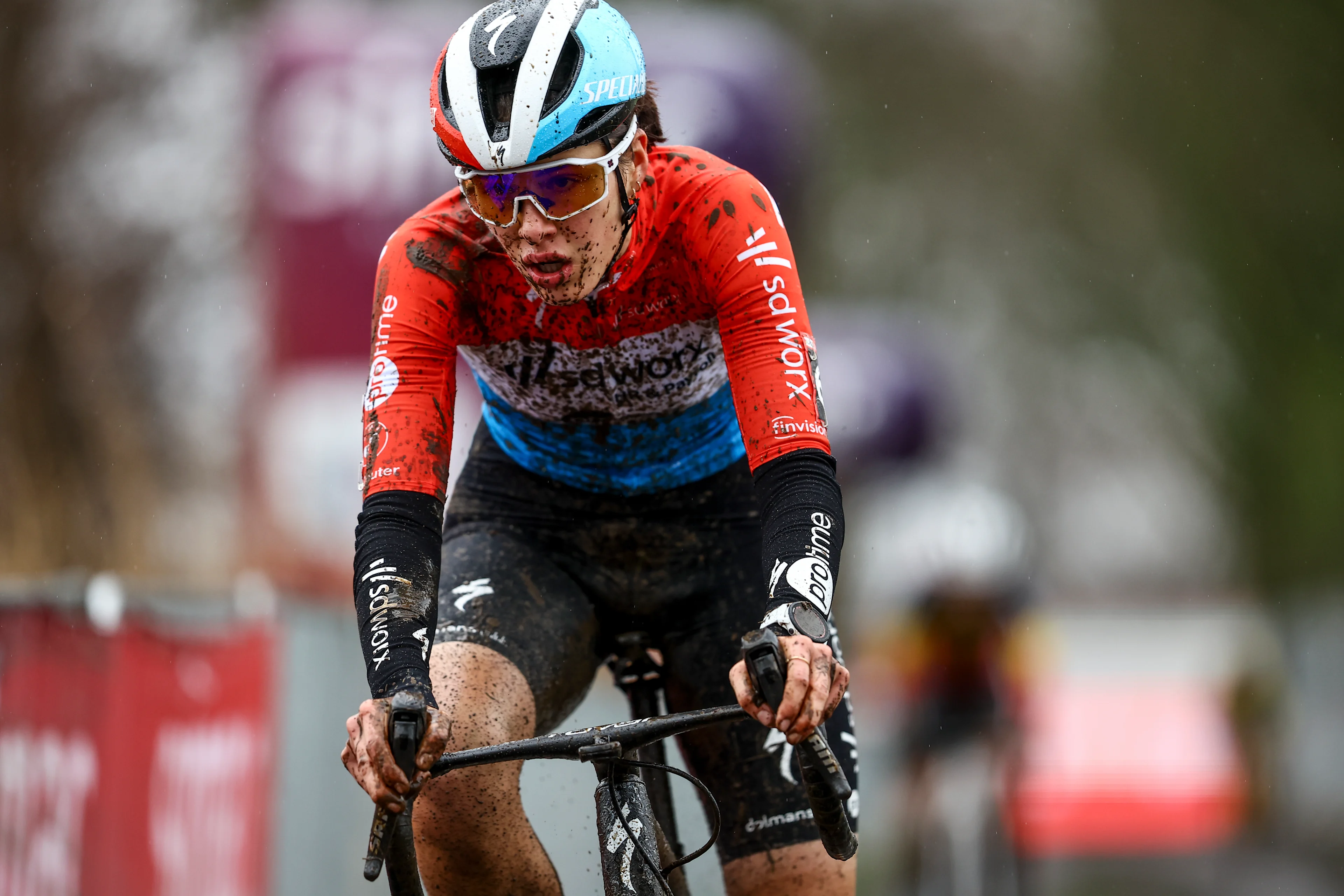 Luxembourgian Marie Schreiber pictured in action during the women's elite race at the World Cup cyclocross cycling event in Dendermonde, Belgium, stage 9 (out of 12) of the UCI World Cup cyclocross competition, Sunday 05 January 2025. BELGA PHOTO DAVID PINTENS