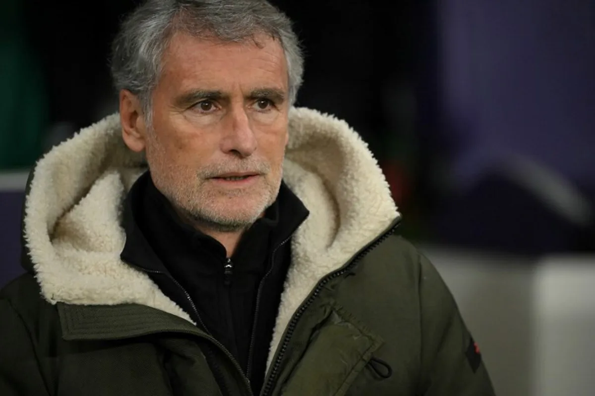 Saint Etienne's French head coach Olivier Dall'Oglio looks on from the technical area during the French L1 football match between Toulouse FC and AS Saint-Etienne at the TFC Stadium in Toulouse, southwestern France, on December 13, 2024.  Matthieu RONDEL / AFP