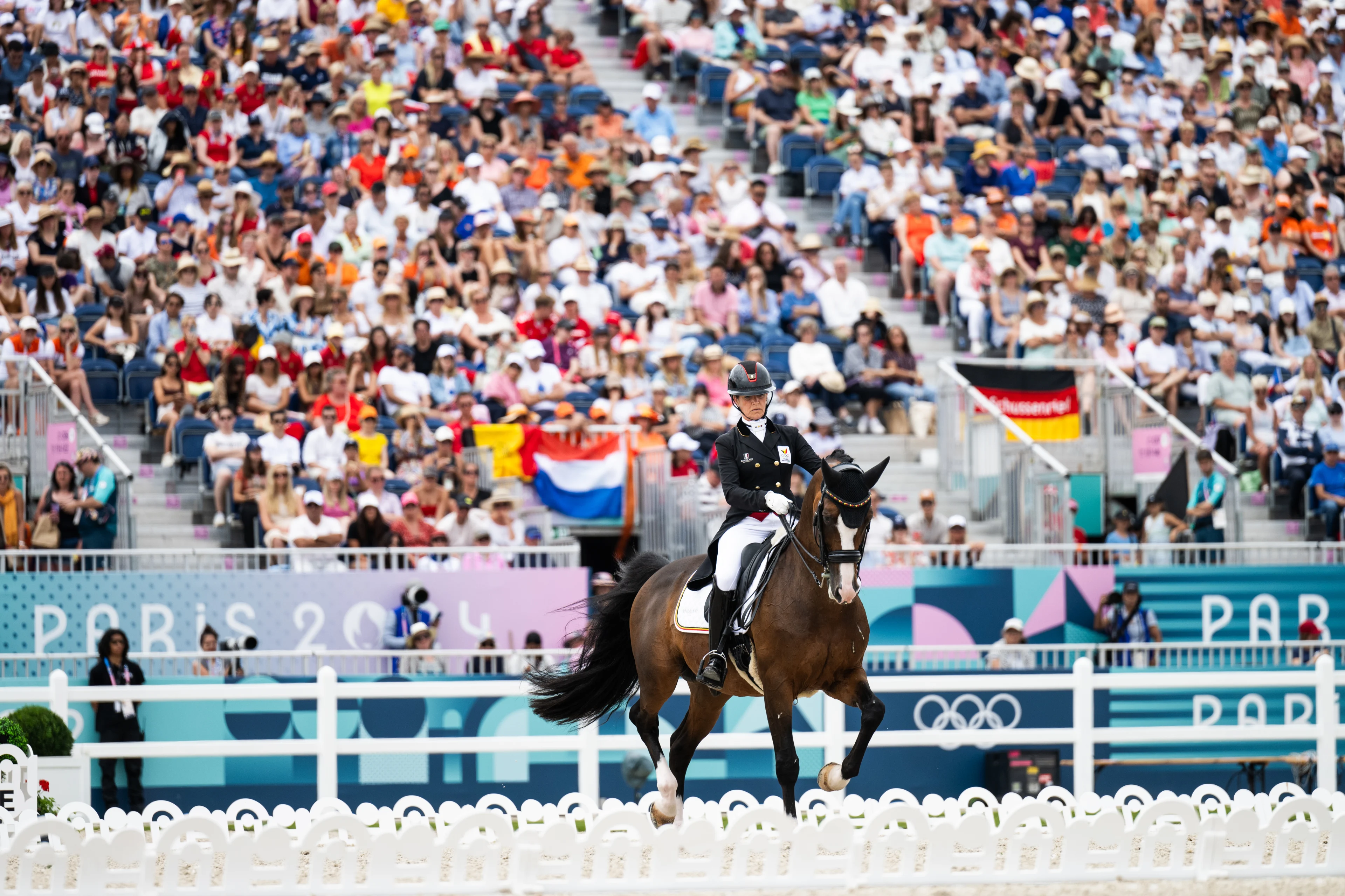 240803 Larissa Pauluis of Belgium on horse Flambeau competes in equestrian dressage team grand prix special competition during day 8 of the Paris 2024 Olympic Games on August 3, 2024 in Paris.  Photo: Ludvig Thunman / BILDBYRÅN / kod LT / LT0656 ridsport equestrian olympic games olympics os ol olympiska spel olympiske leker paris 2024 paris-os paris-ol 8 bbeng dressyr dressage grand prix