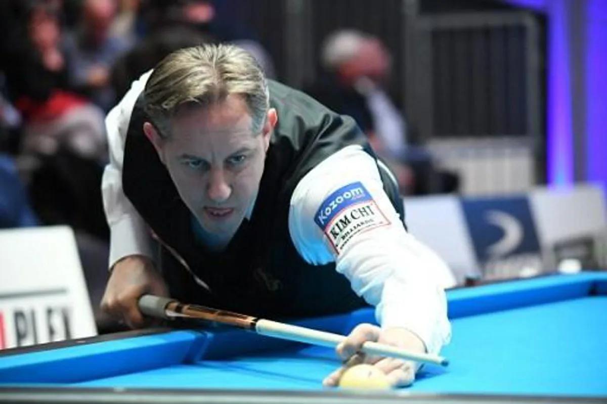 Belgium's Eddy Leppens competes in the semi-final of the 69th World Championship Three Cushion Individuals in Bordeaux on November 19, 2016.  
MEHDI FEDOUACH / AFP