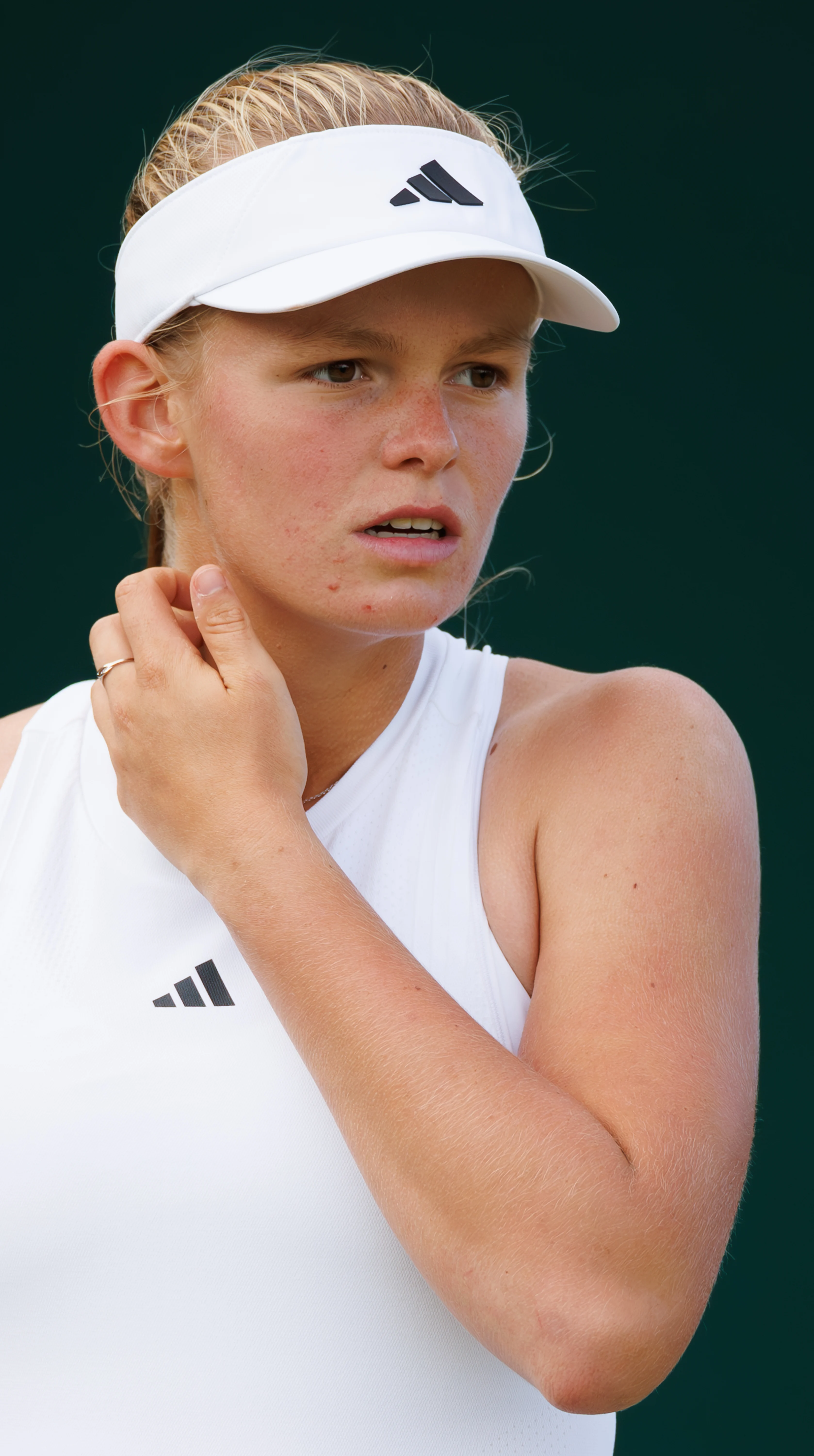 Belgian Jeline Vandromme pictured during a tennis match between Belgian Vandromme and Korean Jang, in round 1 of the girls singles of the 2024 Wimbledon grand slam tournament at the All England Tennis Club, in south-west London, Britain, Sunday 07 July 2024. BELGA PHOTO BENOIT DOPPAGNE