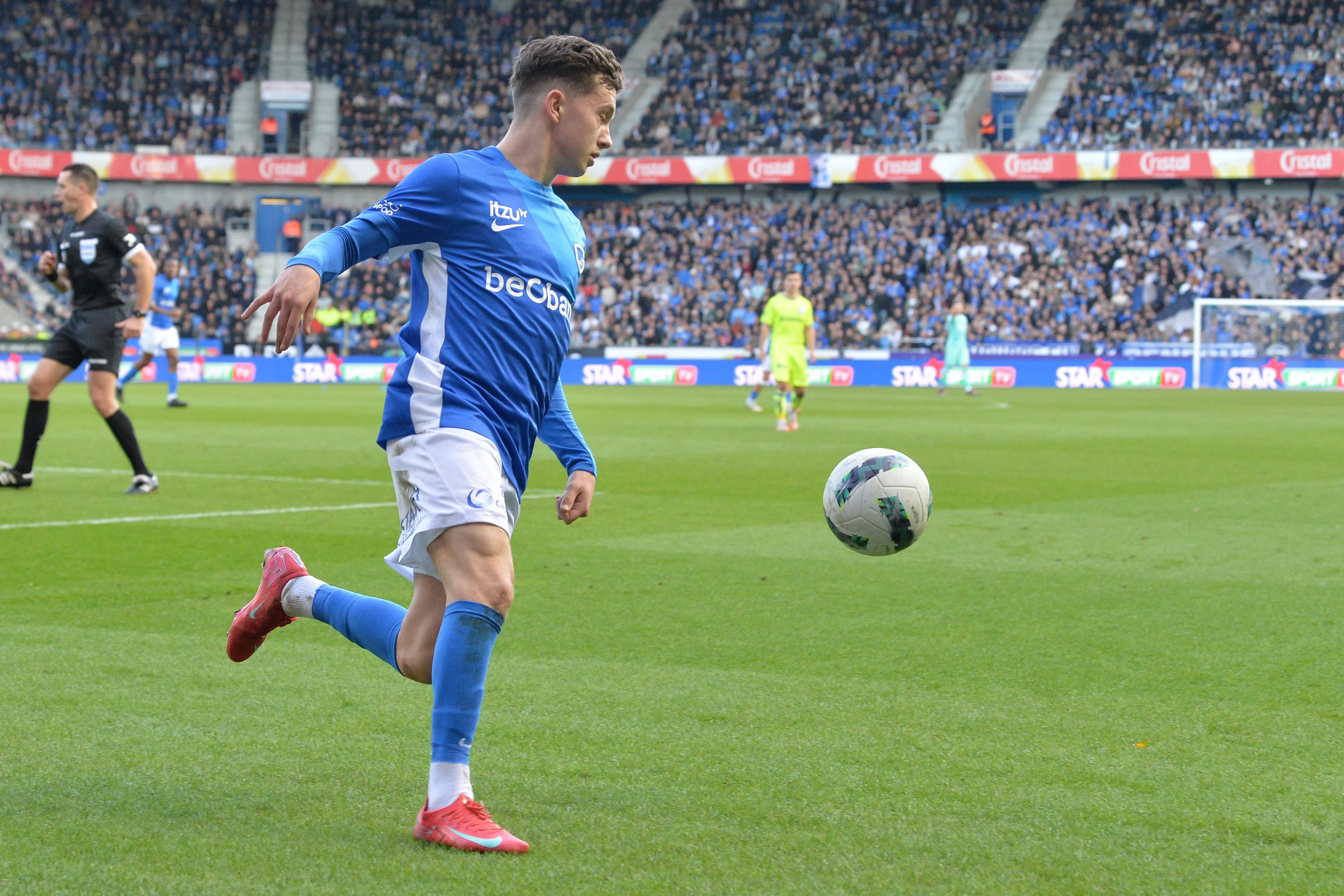 Genk's Konstantinos Karetsas pictured in action during a soccer match between KRC Genk and KAA Gent, Sunday 23 February 2025 in Genk, on day 27 of the 2024-2025 season of the 'Jupiler Pro League' first division of the Belgian championship. BELGA PHOTO JILL DELSAUX