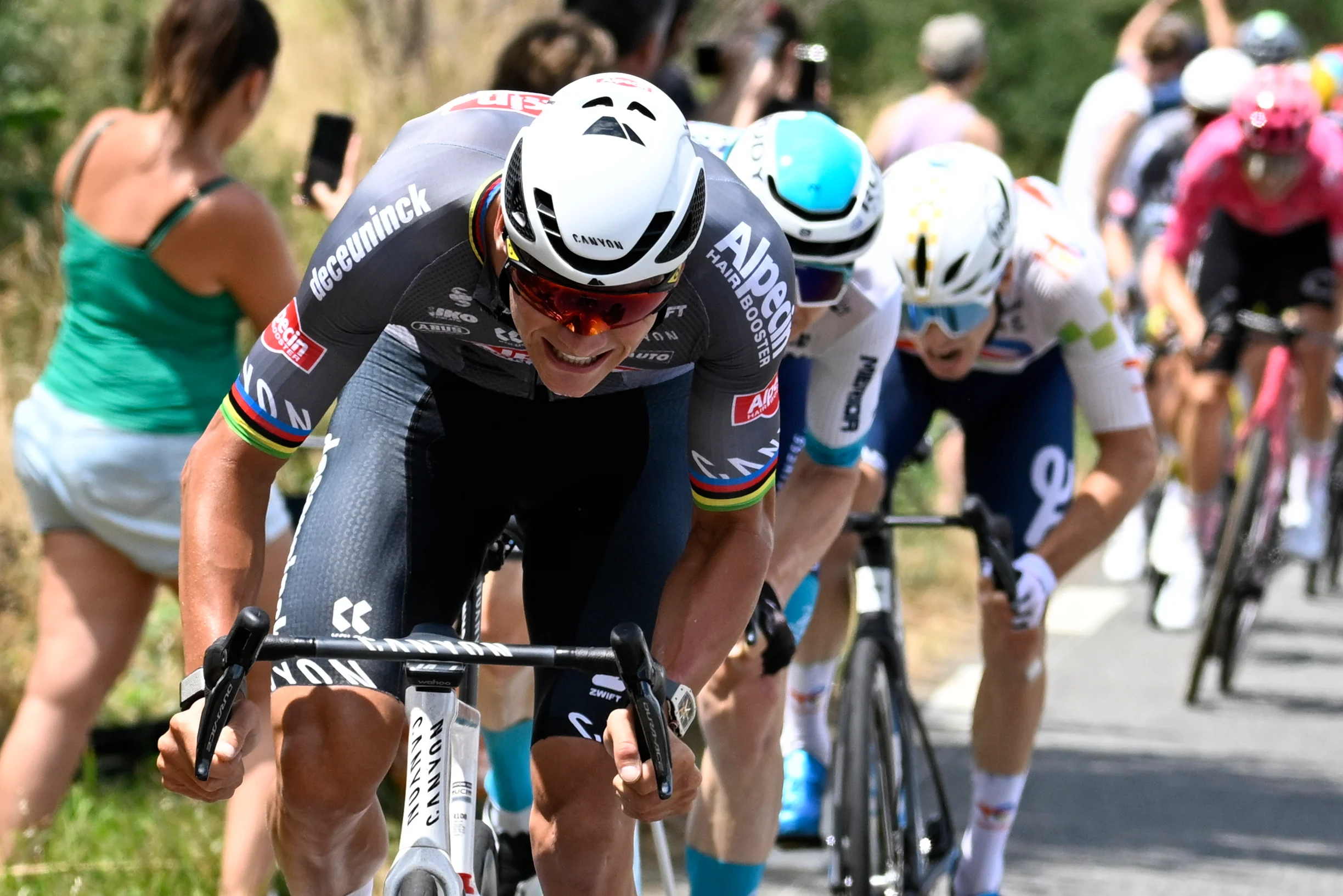 Attack of Dutch Mathieu van der Poel of Alpecin-Deceuninck during stage 15 of the 2025 Tour de France cycling race, from Muret to Carcasonne (169 km), on Sunday 20 July 2025 in France. The 112th edition of the Tour de France starts on Saturday 5 July in Lille, France, and will finish in Paris, France on the 27th of July.   BELGA PHOTO POOL JAN DE MEULENEIR
