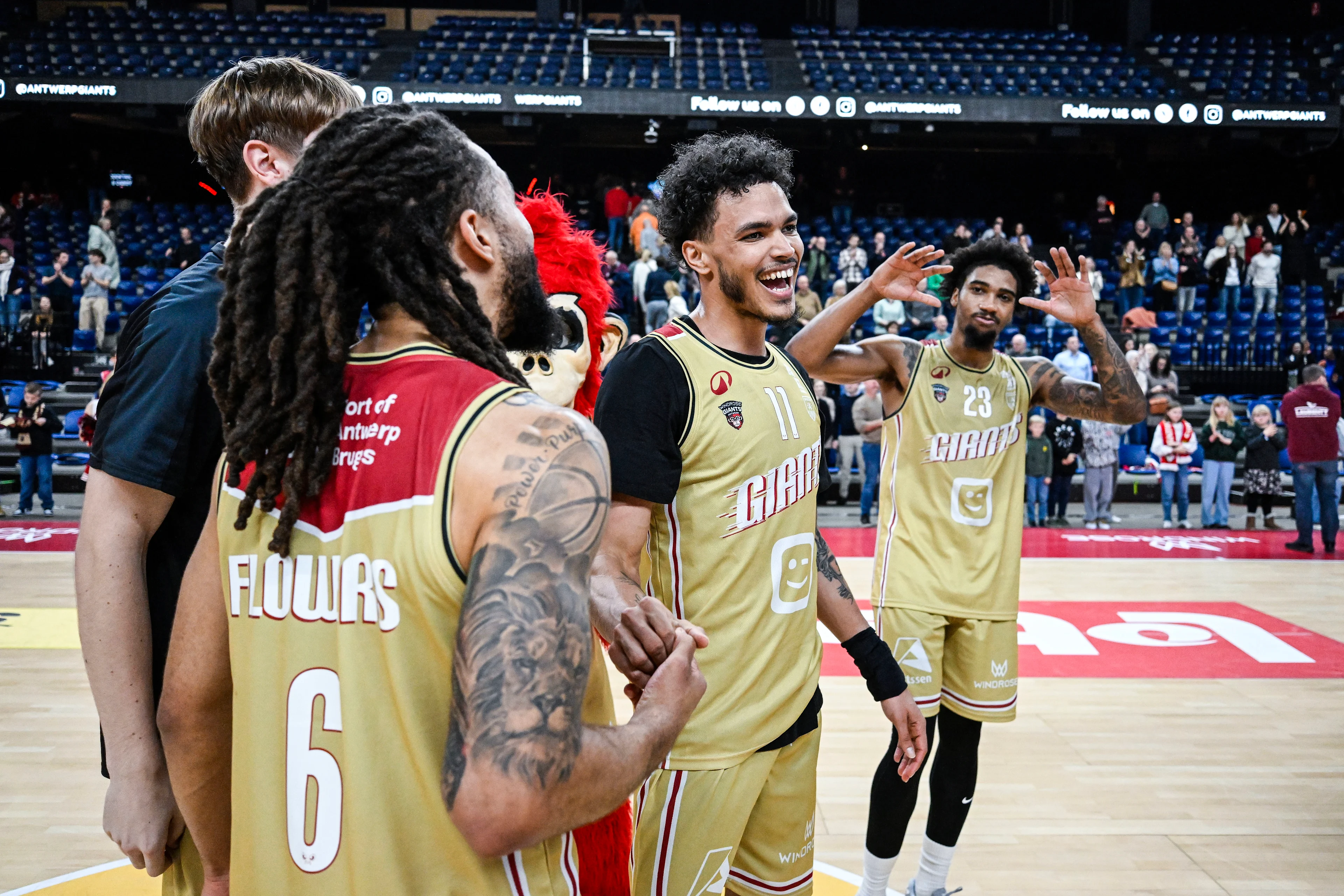 Antwerp's Kyle Foster celebrates after winning a basketball match between Antwerp Giants and Limburg United, Sunday 05 January 2025 in Brussels, the second leg of the quarter finals of the men's Belgian Basketball Cup. BELGA PHOTO TOM GOYVAERTS