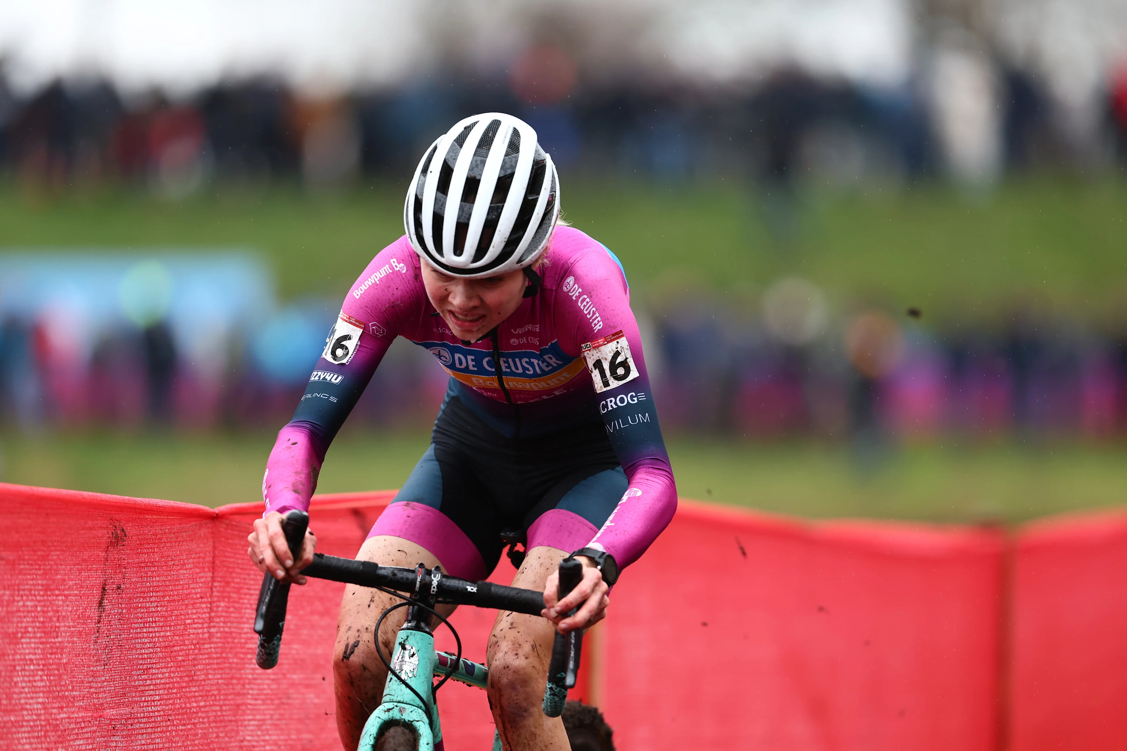 Belgian Laura Verdonschot pictured in action during the women's elite race of the World Cup cyclocross cycling event in Hulst, the Netherlands, stage 5 (out of 12) of the UCI World Cup cyclocross competition, Saturday 21 December 2024. BELGA PHOTO DAVID PINTENS