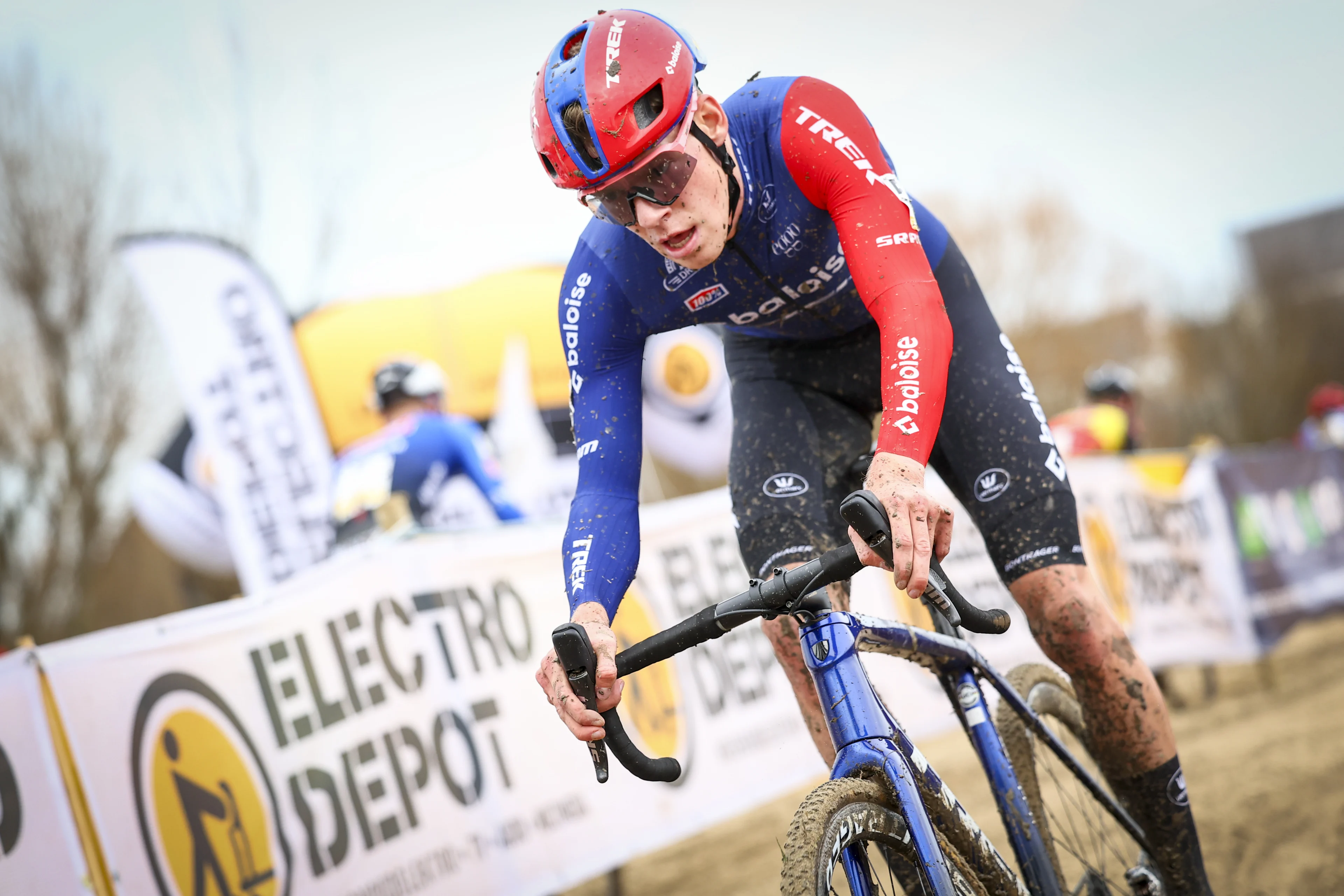 Dutch Pim Ronhaar pictured in action during the men elite race of the 'Noordzeecross' cyclocross cycling event in Middelkerke, the last race of the Superprestige competition on Saturday 10 February 2024. BELGA PHOTO DAVID PINTENS