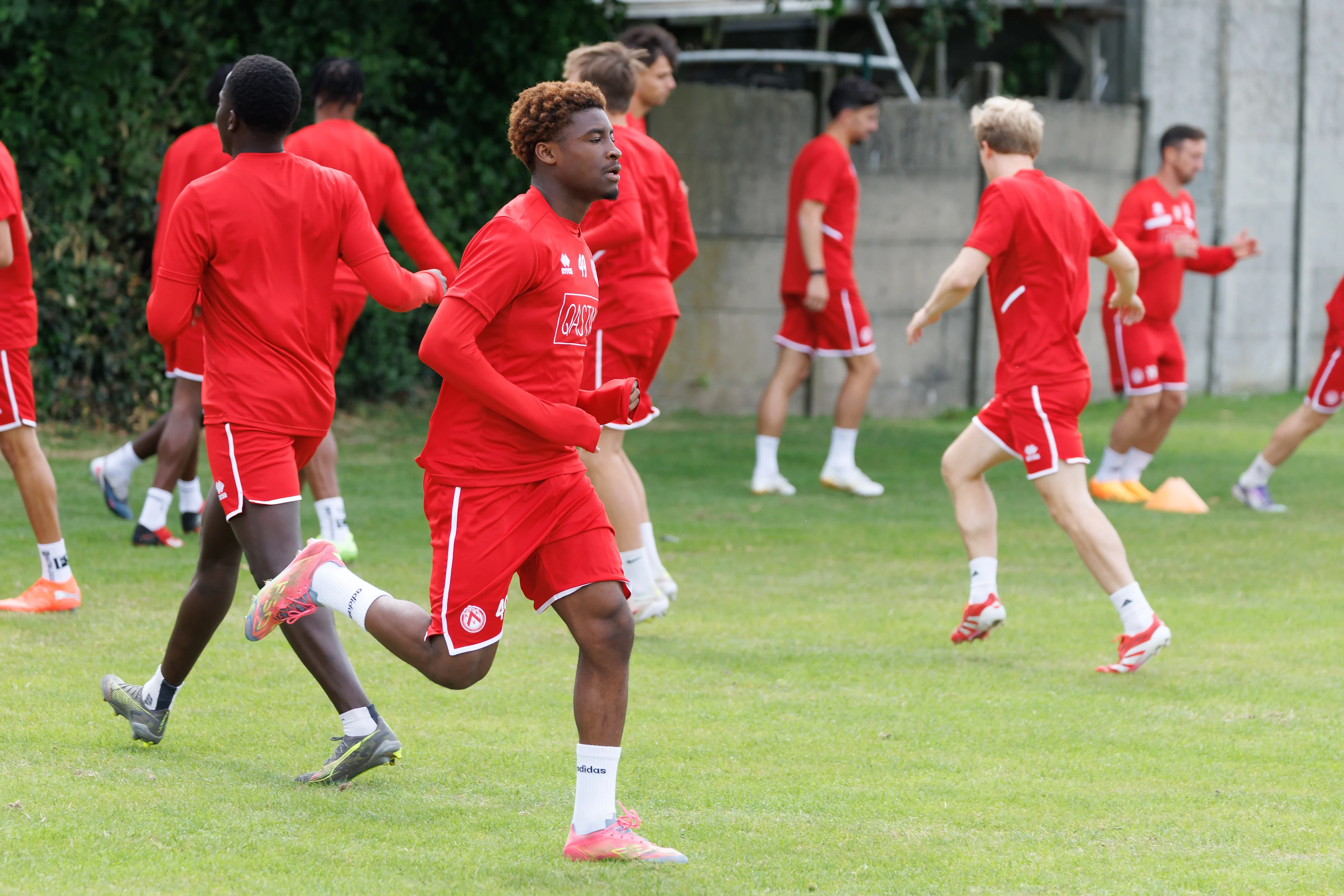 Kortrijk's Fuhna Wirsiy Nsolo pictured in action during a training session of Belgian first division soccer team KV Kortrijk, on Thursday 11 June 2026 in Kortrijk, in preparation of the upcoming 2026-2027 Belgian first division soccer season. BELGA PHOTO KURT DESPLENTER