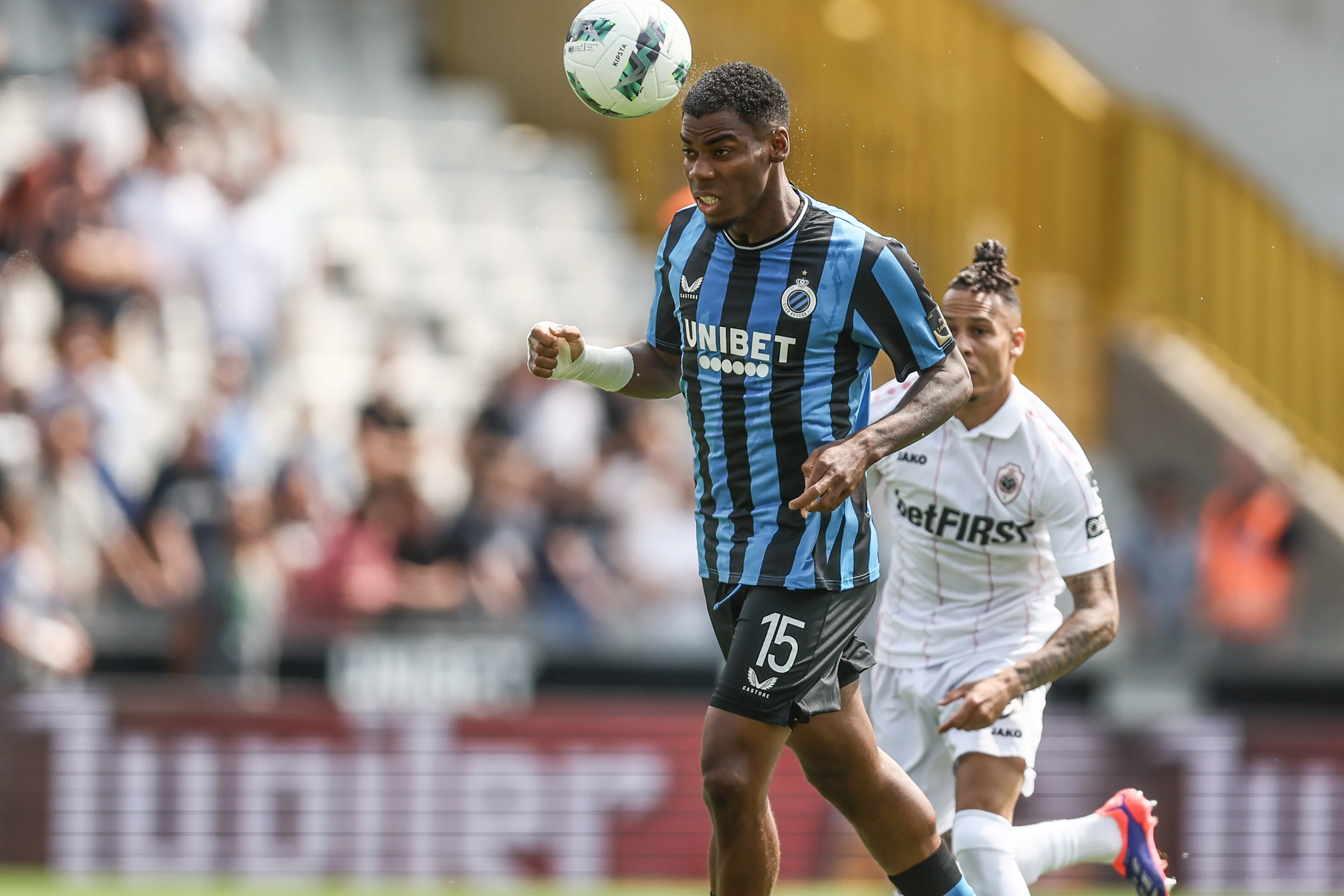 Club's Raphael Onyedika pictured in action during a soccer match between Club Brugge KV and Royal Antwerp FC, Sunday 18 August 2024 in Brugge, on the day four of the 2024-2025 season of the 'Jupiler Pro League' first division of the Belgian championship. BELGA PHOTO BRUNO FAHY