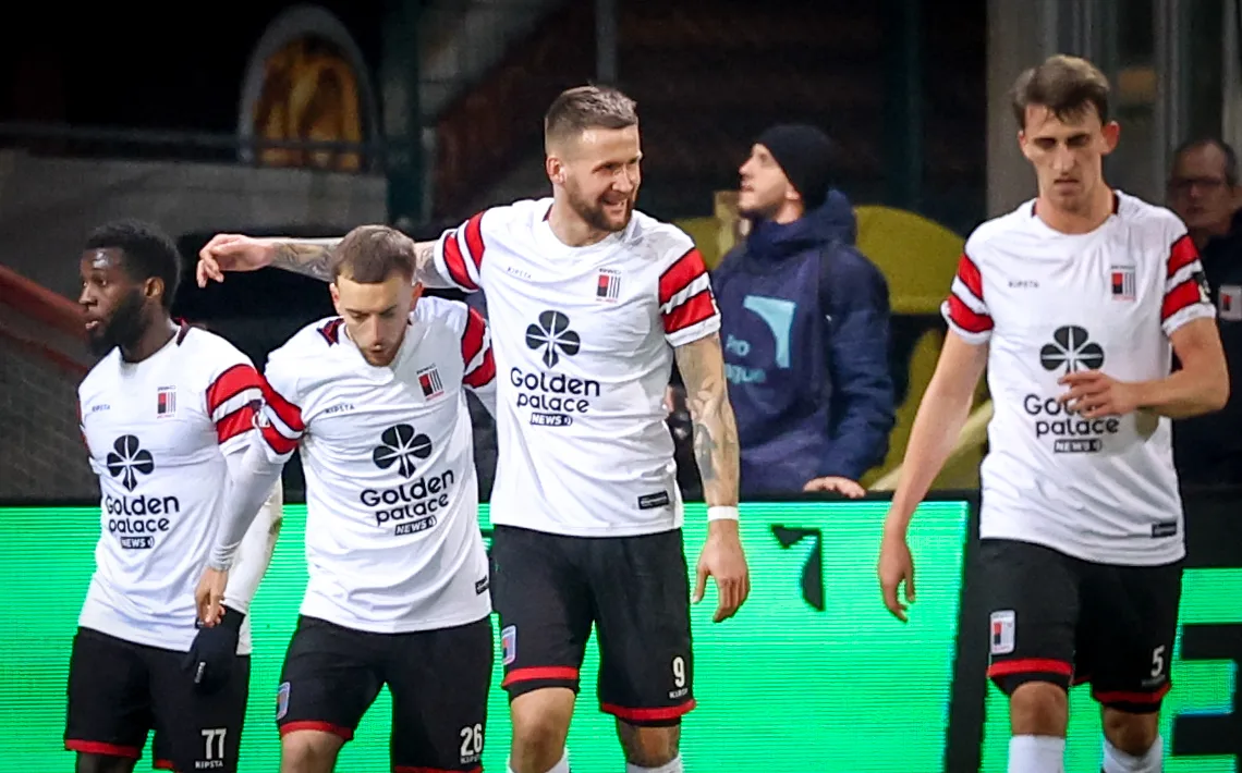 Rwdm's Pjotr Kestens celebrates after scoring during a soccer match between RWD Molenbeek and Royal Francs Borains, Friday 21 February 2025 in Brussels, on day 23 of the 2024-2025 'Challenger Pro League' second division of the Belgian championship. BELGA PHOTO VIRGINIE LEFOUR