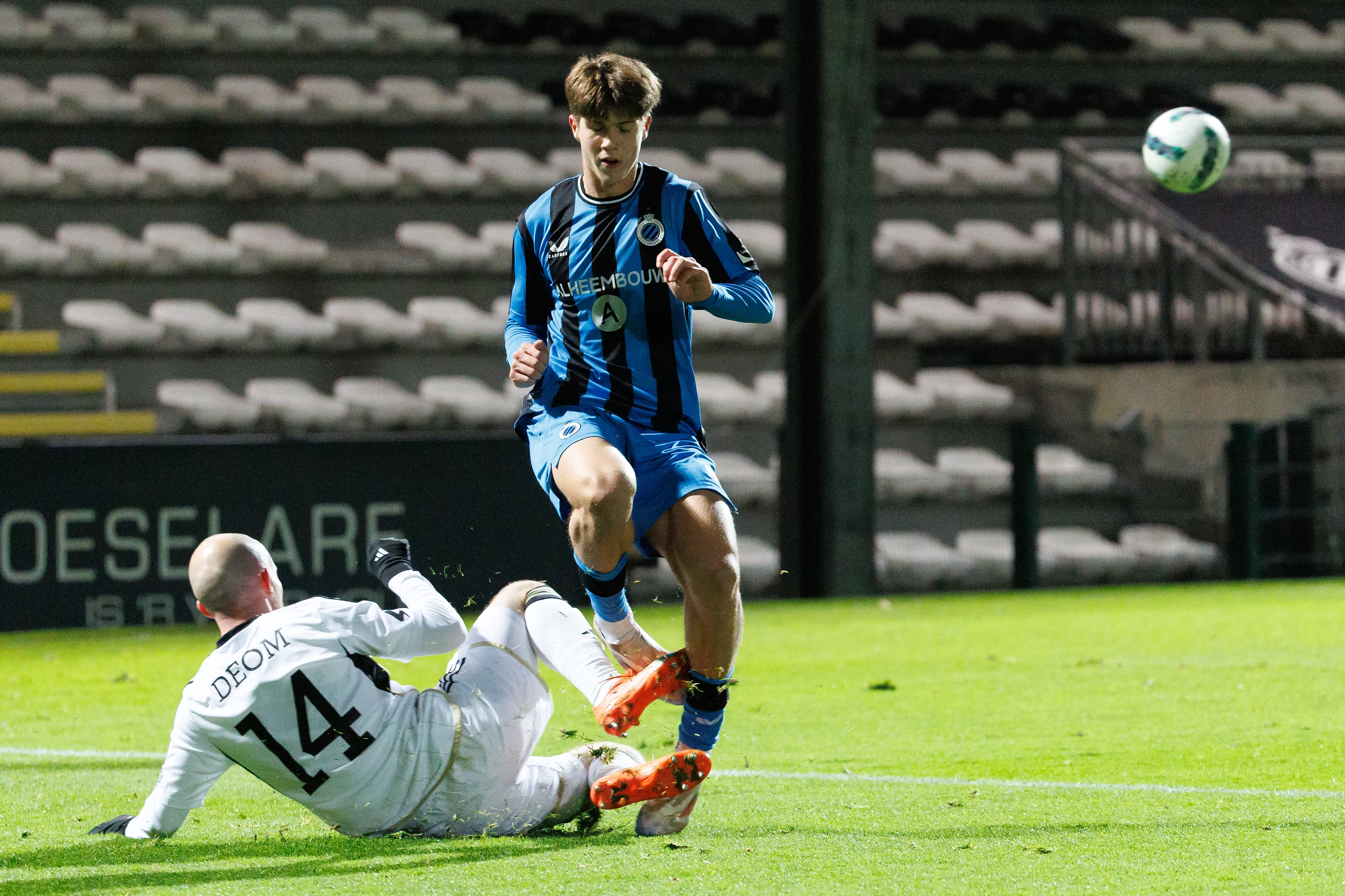 Eupen's Jerome Deom and Club's Alejandro Granados fight for the ball during a soccer match between CLub NXT and KAS EUPEN, Friday 22 November 2024 in Roeselare, on day 12 of the 2024-2025 'Challenger Pro League' 1B second division of the Belgian championship. BELGA PHOTO KURT DESPLENTER