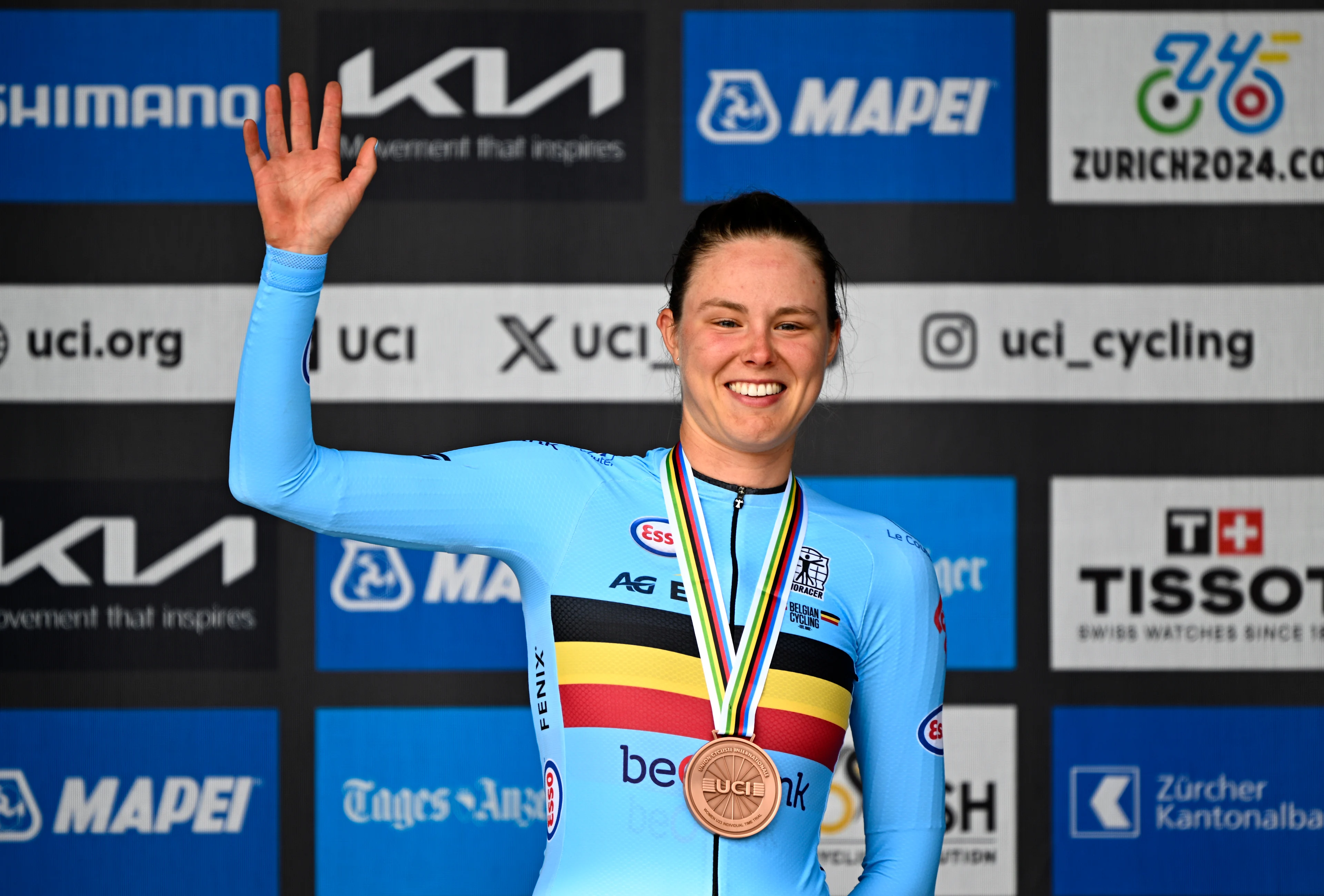 Belgian Julie de Wilde celebrates her bronze medal on the podium of the women U23 individual time trial race at the 2024 UCI Road and Para-Cycling Road World Championships, Sunday 22 September 2024, in Zurich, Switzerland. The Worlds are taking place from 21 to 29 September. BELGA PHOTO JASPER JACOBS