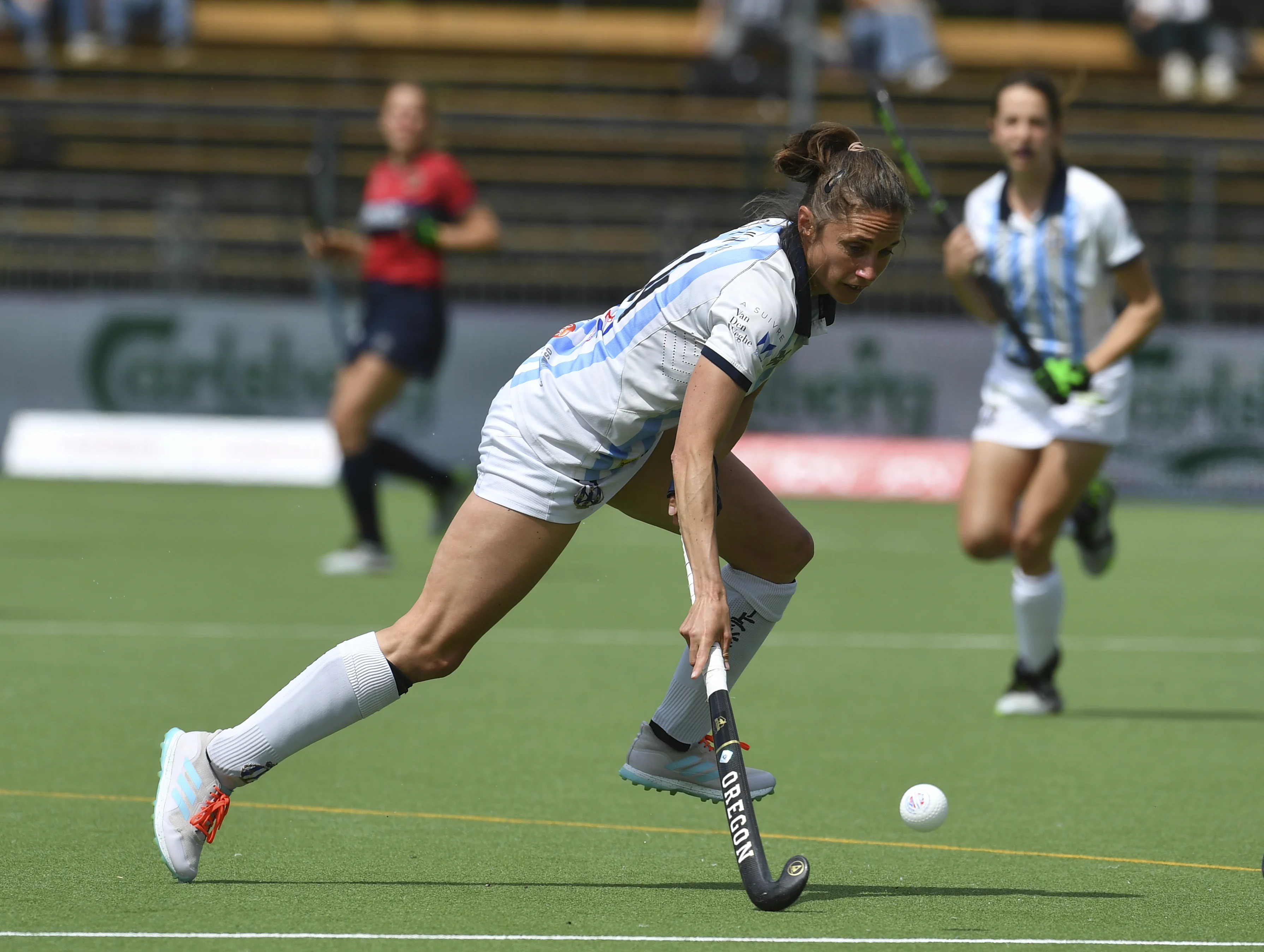 Gantoise's Emilie Sinia controls the ball during a hockey game between KHC Dragons and Gantoise, Saturday 07 May 2022 in Louvain-la-Neuve, the first leg game in the finals of the play-offs of the women's Belgian League season 2021-2022. BELGA PHOTO JOHN THYS