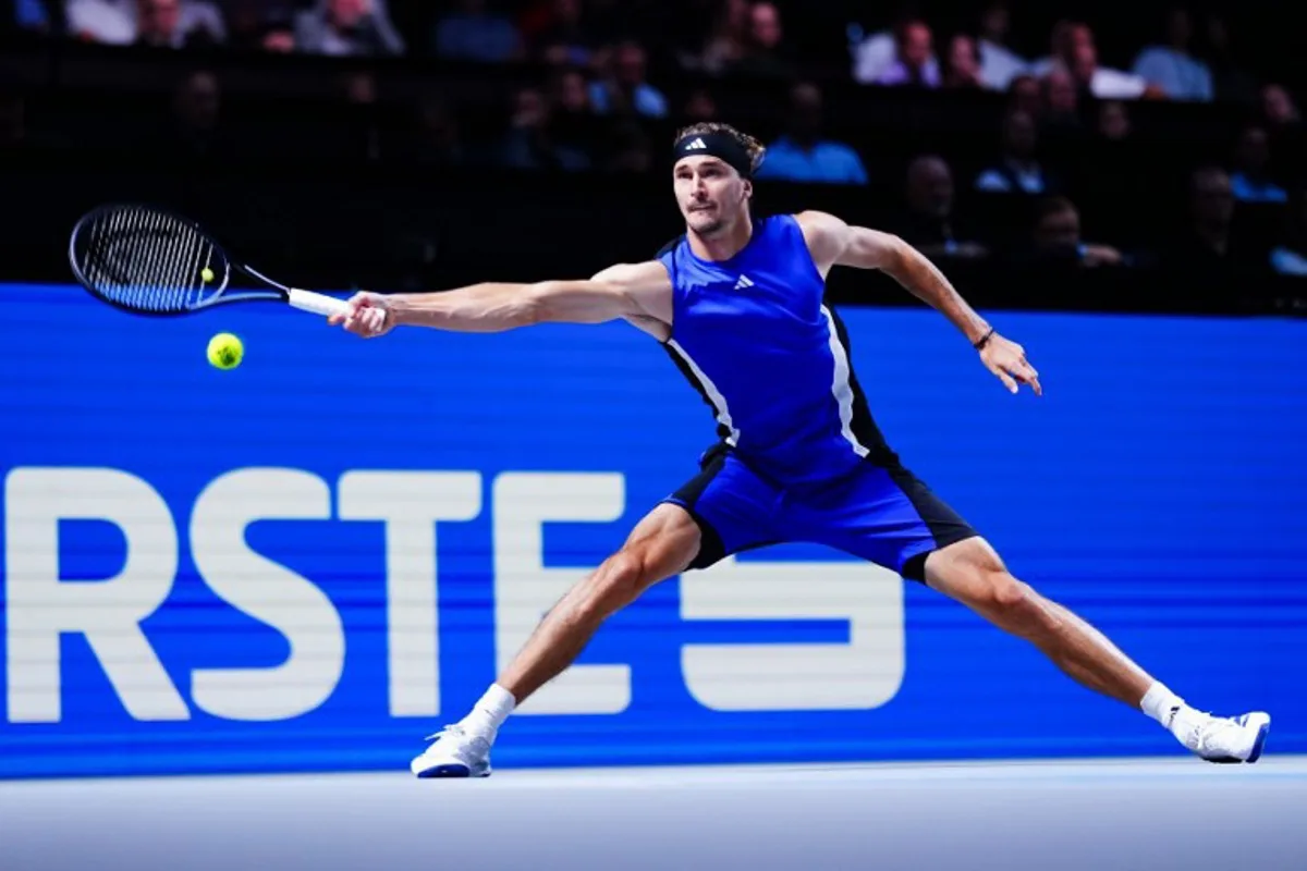 Germany's Alexander Zverev returns the ball to Italy's Lorenzo Musetti during their men's singles quarter-final tennis match of the ATP Vienna Open tennis tournament in Vienna on October 25, 2024.  Eva MANHART / APA / AFP