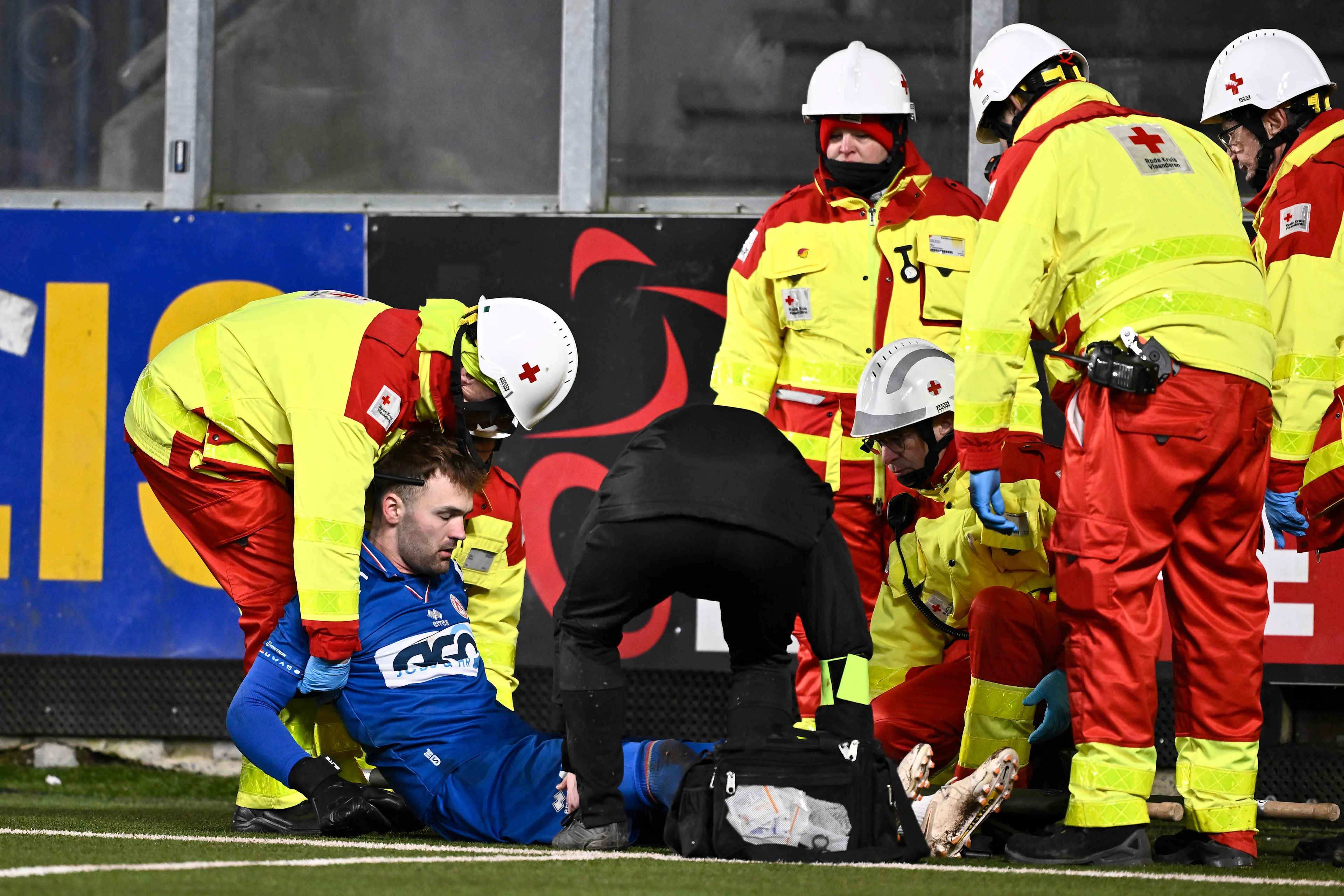 Kortrijk's goalkeeper Marko Ilic looks injured during a soccer match between Sint-Truiden VV and KV Kortrijk, Saturday 01 March 2025 in Sint-Truiden, on day 28 of the 2024-2025 season of the 'Jupiler Pro League' first division of the Belgian championship. BELGA PHOTO JOHAN EYCKENS