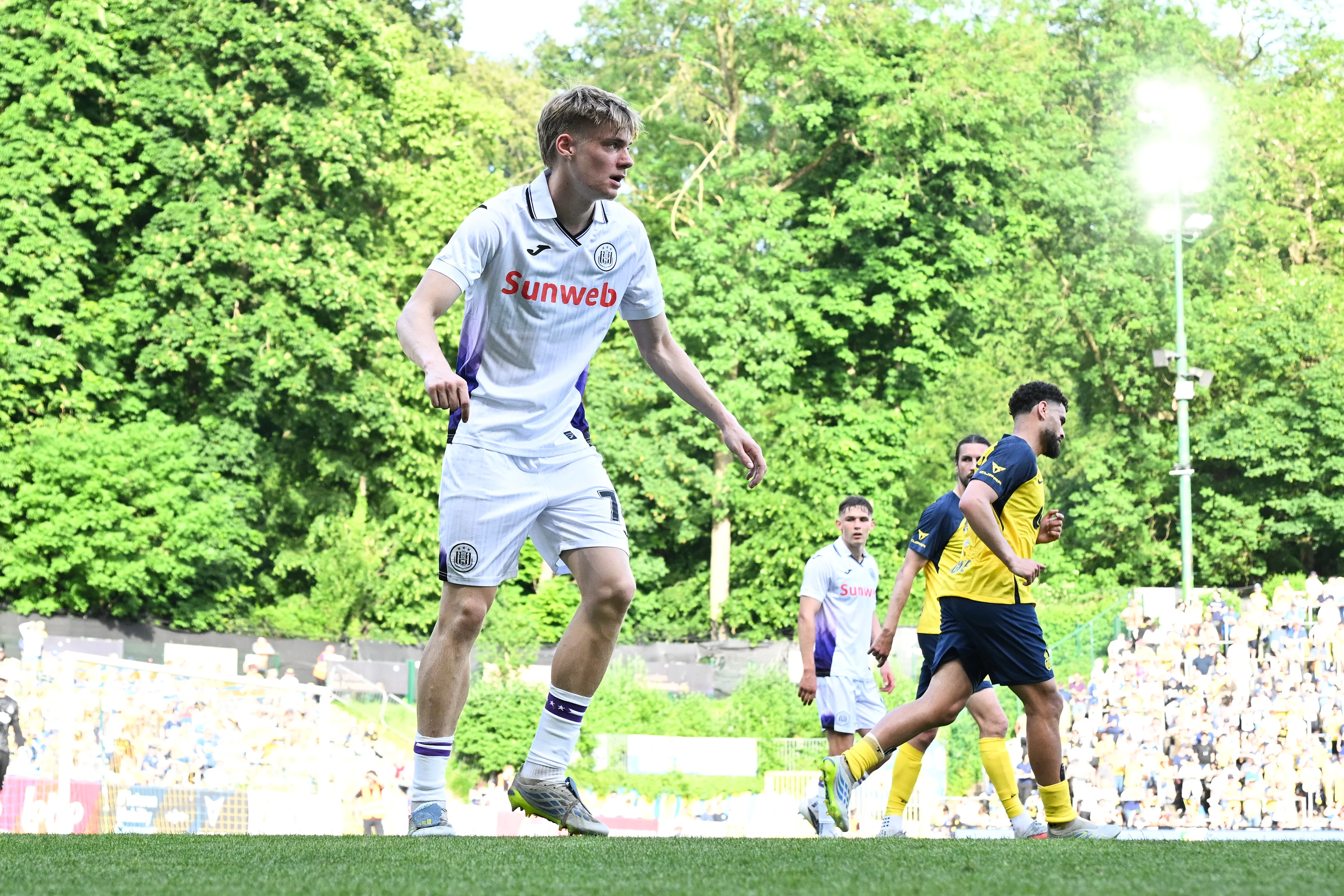 Anderlecht's Nathan De Cat pictured during a soccer match between Royale Union Saint-Gilloise and RSC Anderlecht, Sunday 24 May 2026 in Brussels, on the last day of the Champion's Play-offs of the 2025-2026 'Jupiler Pro League' first division of the Belgian championship. BELGA PHOTO MAARTEN STRAETEMANS