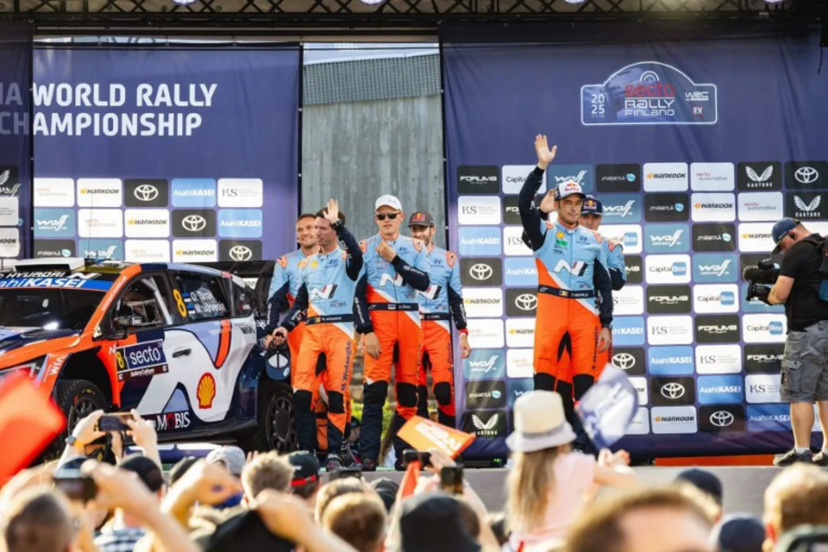 Hyundai drivers Estonian Ott Tänak and and co-driver Martin Jarveoja and Belgian Thierry Neuville and co-driver Martijn Wydaeghe attend the warm up prior to the Rally Finland of the FIA World Rally Championship on July 30, 2025 in Jyvaskyla, Finland. Valtteri Vainio / LEHTIKUVA / AFP