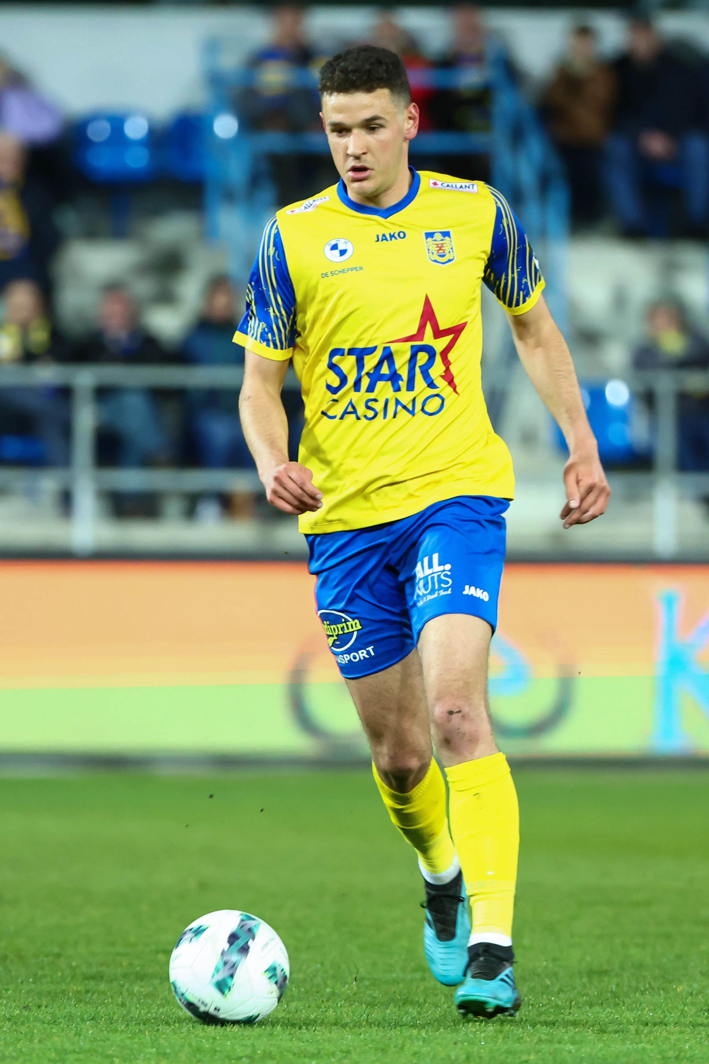 Beveren's Louis Verstraete pictured in action during a soccer match between SK Beveren and Patro Eisden Maasmechelen, Friday 15 March 2024 in Beveren, on day 26/30 of the 2023-2024 'Challenger Pro League' second division of the Belgian championship. BELGA PHOTO DAVID PINTENS