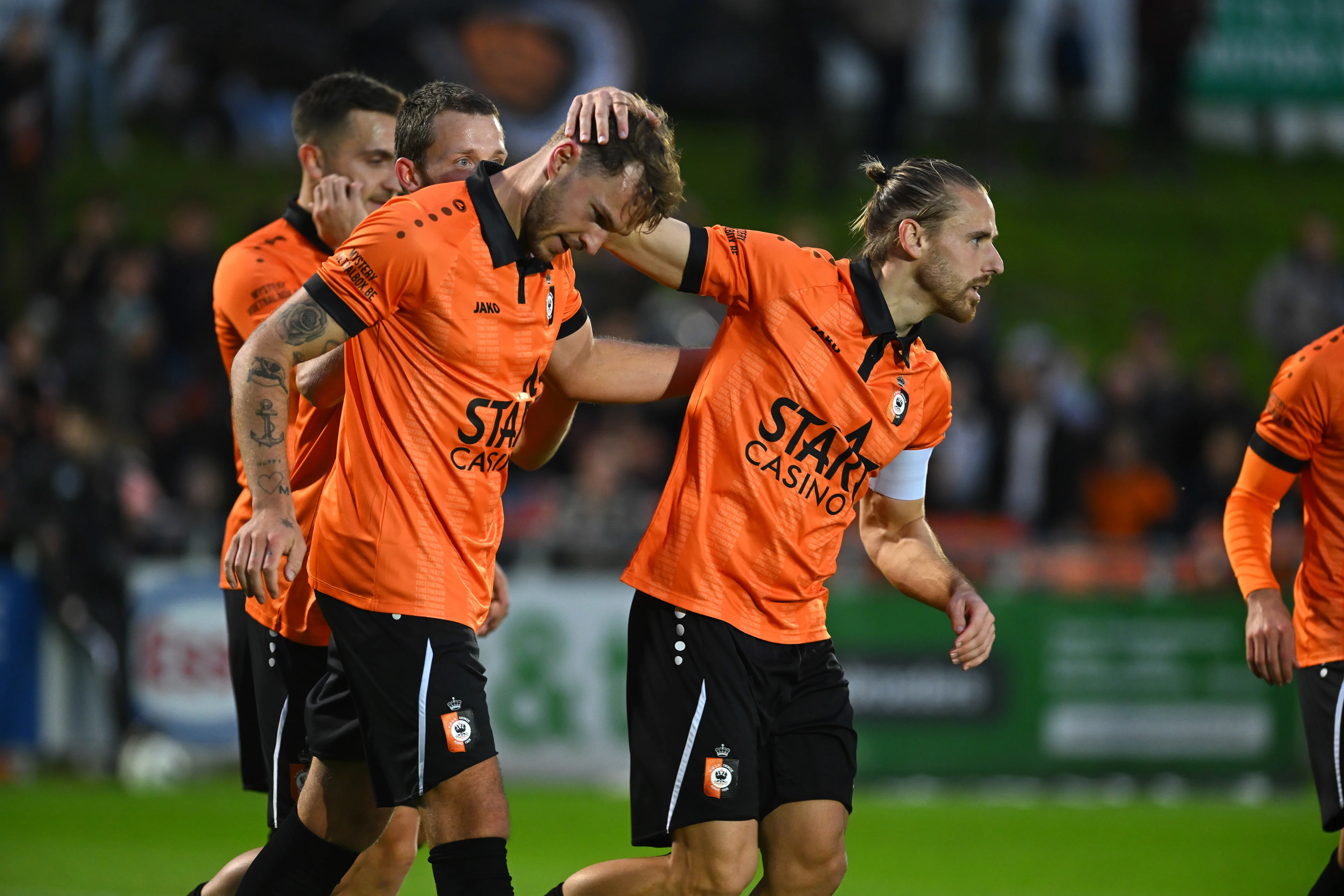 Deinze's Lennart Mertens celebrates after scoring during a soccer match between KMSK Deinze and Sportkring Beveren, in Deinze, on day 10 of the 2024-2025 season of the 'Challenger Pro League' second division of the Belgian championship, Sunday 03 November 2024. BELGA PHOTO LUC CLAESSEN