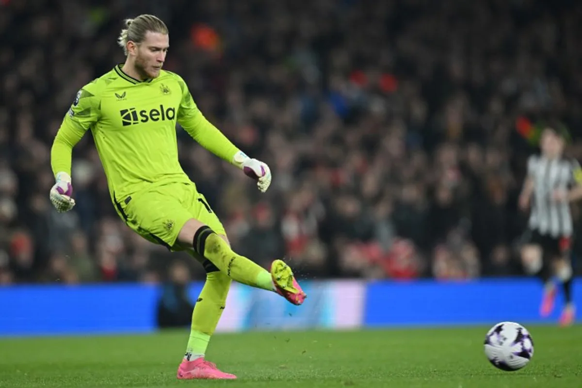 Newcastle United's German goalkeeper #18 Loris Karius passes the ball out during the English Premier League football match between Arsenal and Newcastle United at the Emirates Stadium in London on February 24, 2024.   JUSTIN TALLIS / AFP