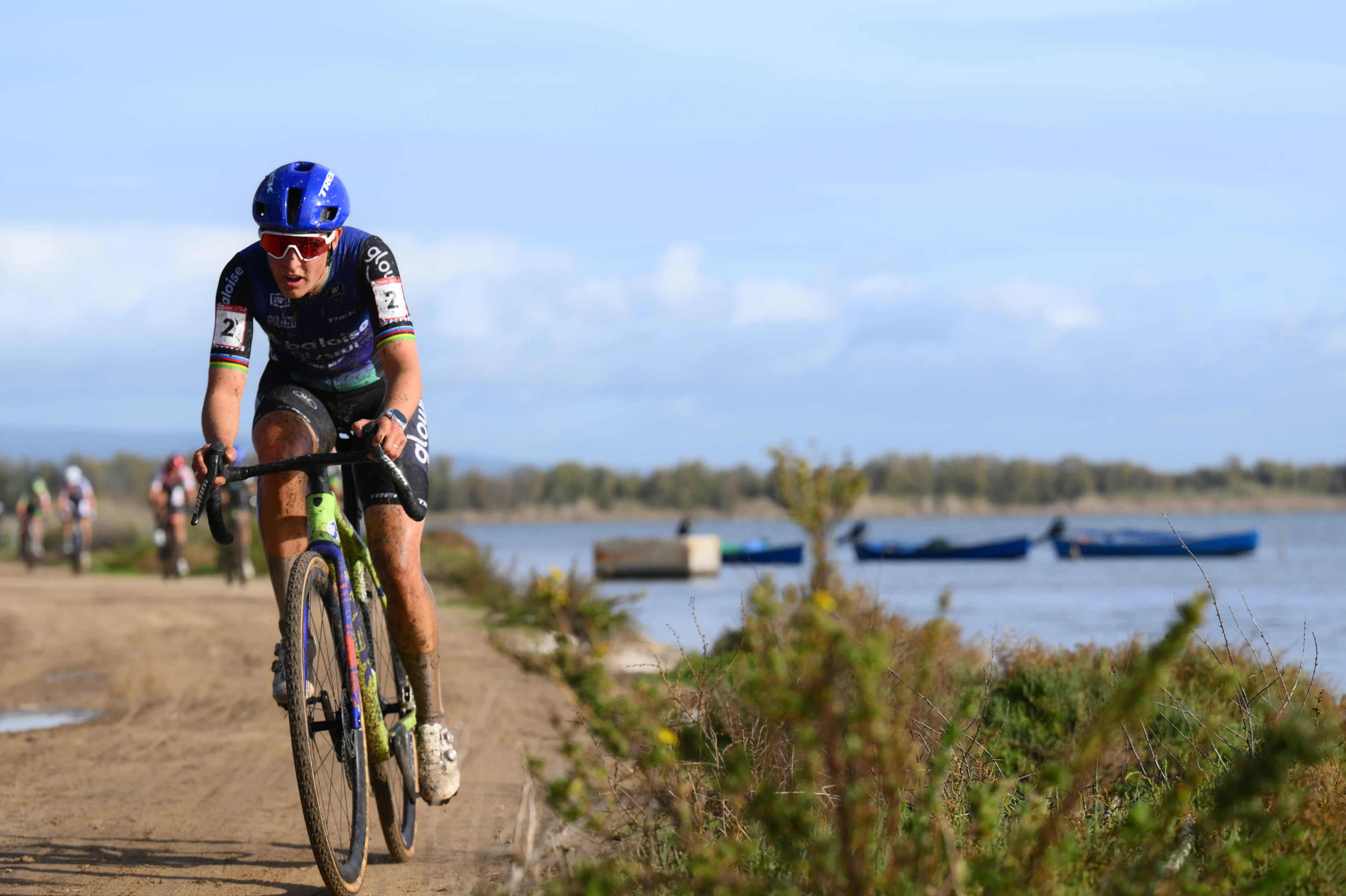 Dutch Lucinda Brand pictured in action during the women's elite race of the Cyclocross World Cup, in Terralba, Sardinia, Italy, Sunday 07 December 2025, stage 3 (out of 12) in the World Cup of the 2026-2027 season. BELGA PHOTO DAVID PINTENS