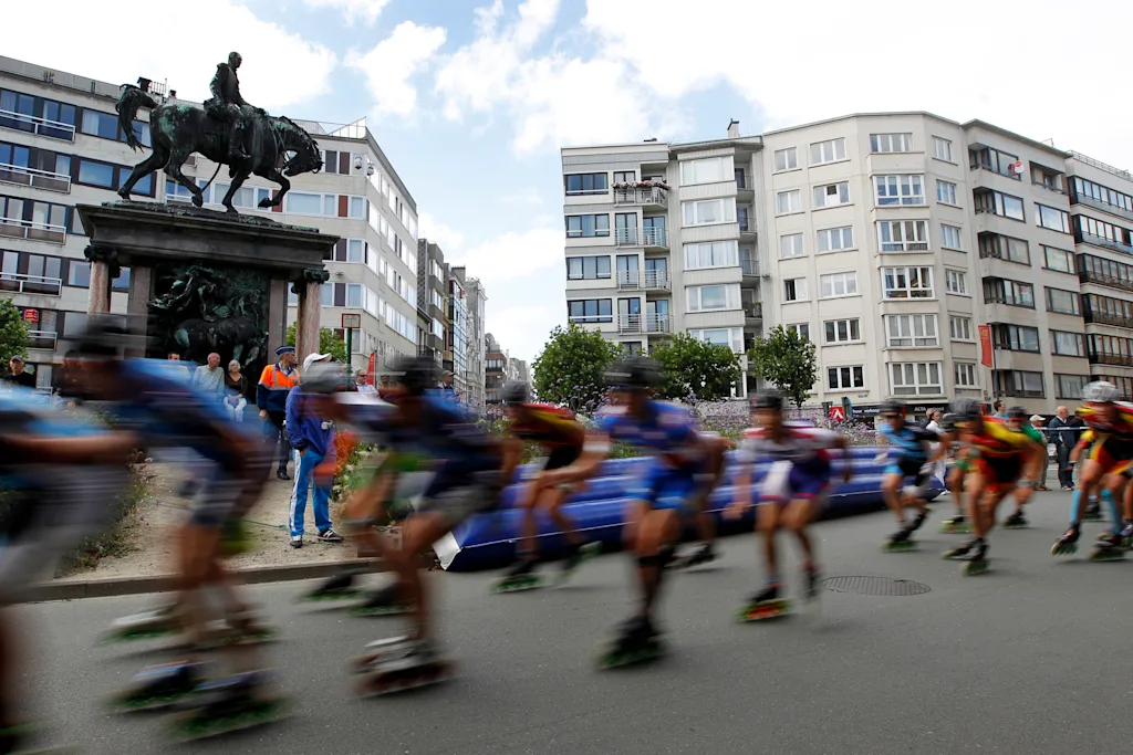 20130831 - OOSTENDE, BELGIUM: Illustration picture of the pack of riders during the men's marathon race at the World championships roller speed skating, Saturday 31 August 2013 in Oostende. BELGA PHOTO KRISTOF VAN ACCOM