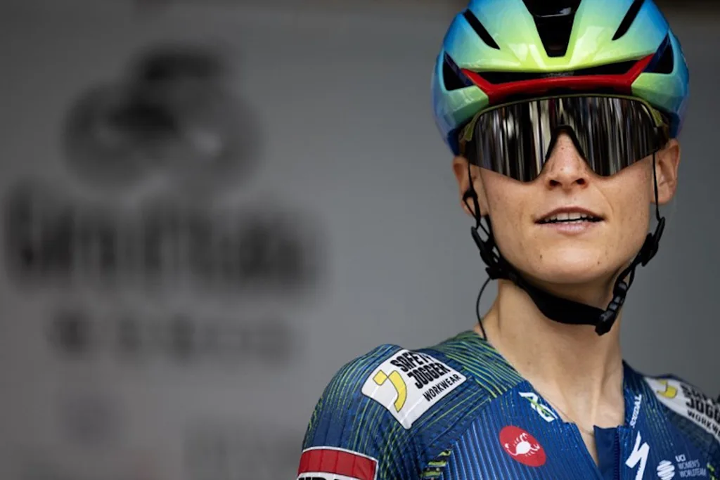 AG Insurance-Soudal's Slovenian cyclist Urska Zigart looks on during the pre-stage presentation ahead of the 9th stage of the Giro d'Italia Women 2026 between Saluzzo and Saluzzo in Saluzzo on June 7, 2026.  MARCO BERTORELLO / AFP