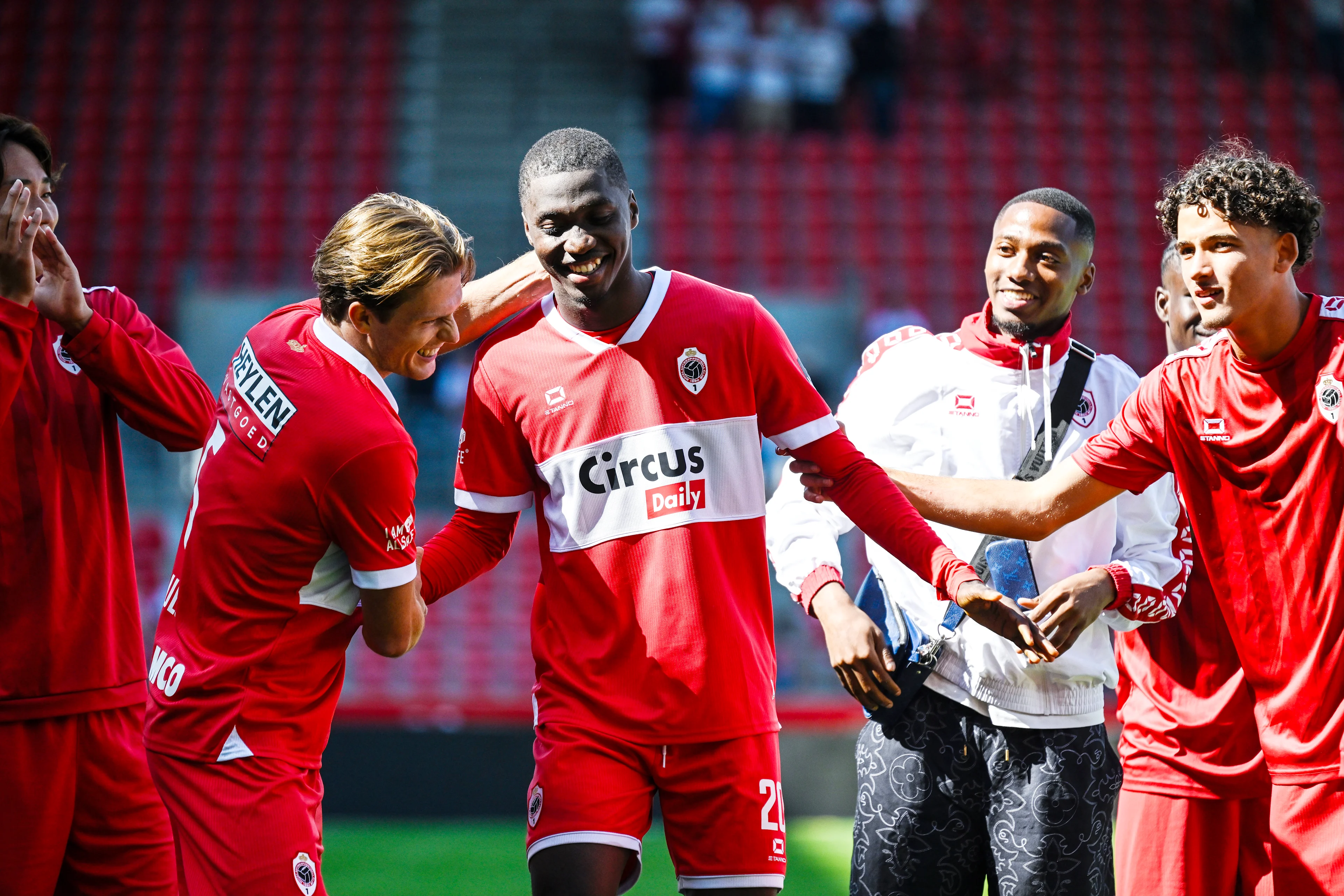 Antwerp's Daam Foulon and 20 Antwerp's Mahamadou Doumbia and Antwerp's Michel Ange Balikwisha celebrate after winning a soccer match between Royal Antwerp FC and KV Mechelen, Sunday 24 August 2025 in Antwerp, on day 5 of the 2025-2026 'Jupiler Pro League' first division of the Belgian championship. BELGA PHOTO TOM GOYVAERTS