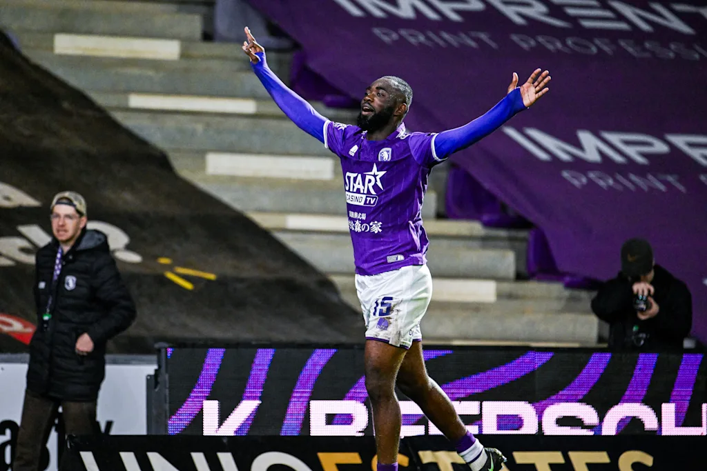 Beerschot's Arnold Vula celebrates after scoring during a soccer match between Beerschot VA and RFC Liège, on Saturday 10 October 2026 in Antwerp, on day 7 of the 2026-2027 'Challenger Pro League' second division of the Belgian championship. BELGA PHOTO TOM GOYVAERTS