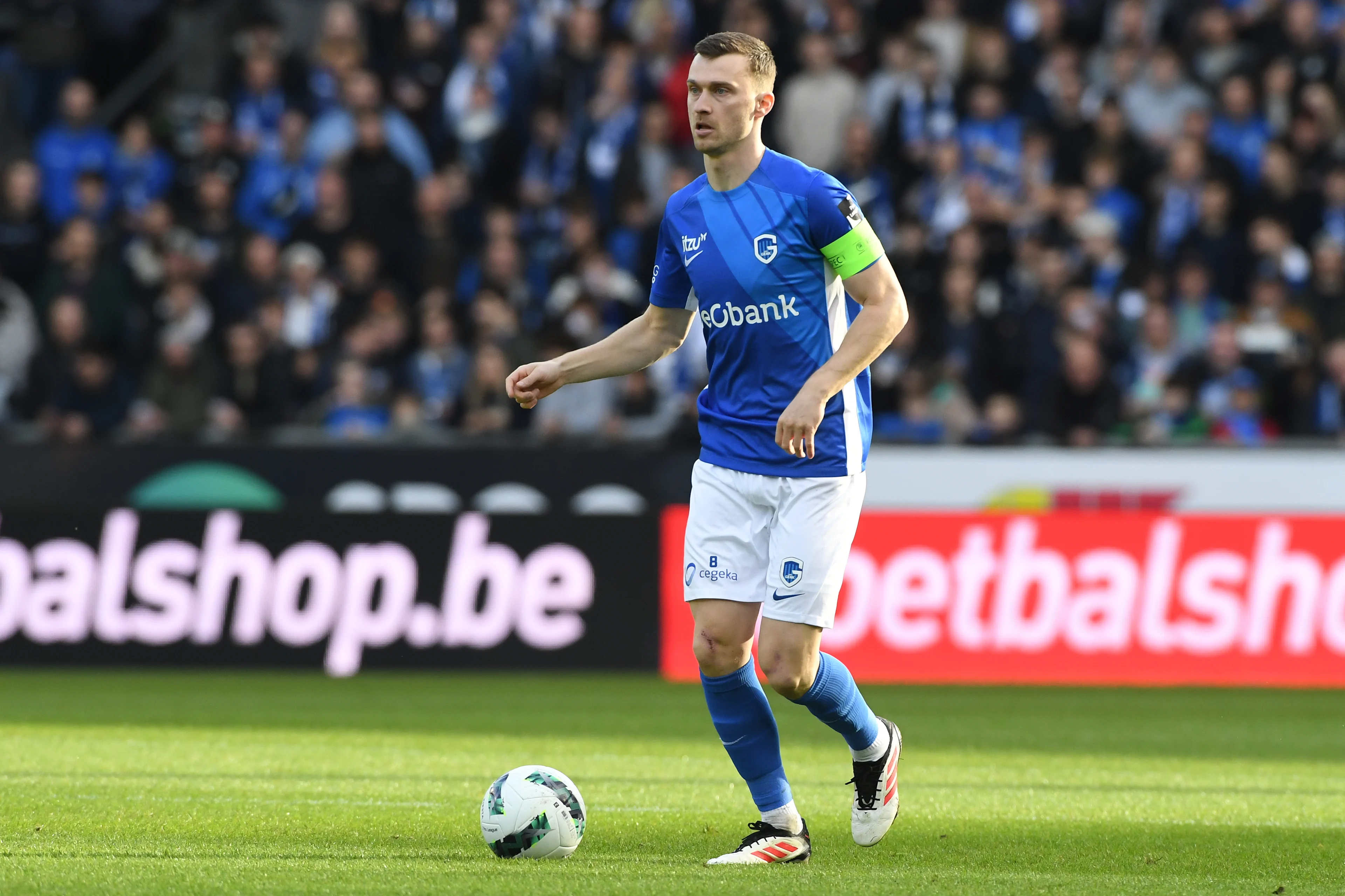 Genk's Bryan Heynen pictured in action during a soccer match between KRC Genk and KAA Gent, Sunday 23 February 2025 in Genk, on day 27 of the 2024-2025 season of the 'Jupiler Pro League' first division of the Belgian championship. BELGA PHOTO JILL DELSAUX